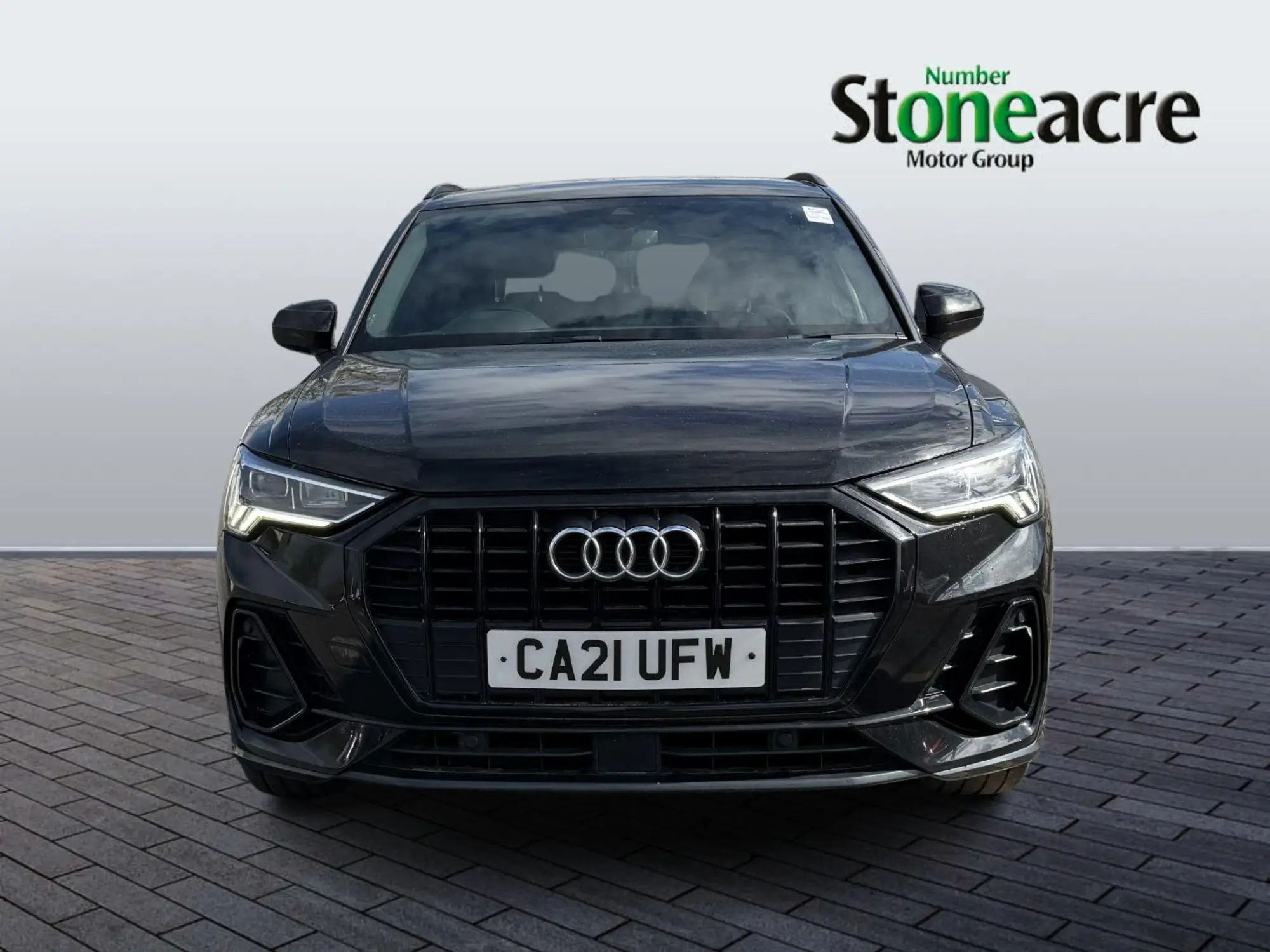 Audi Q3 1.5 TFSI CoD 35 Black Edition S Tronic Euro 6 (s/s) 5dr CA21UFW Image 2