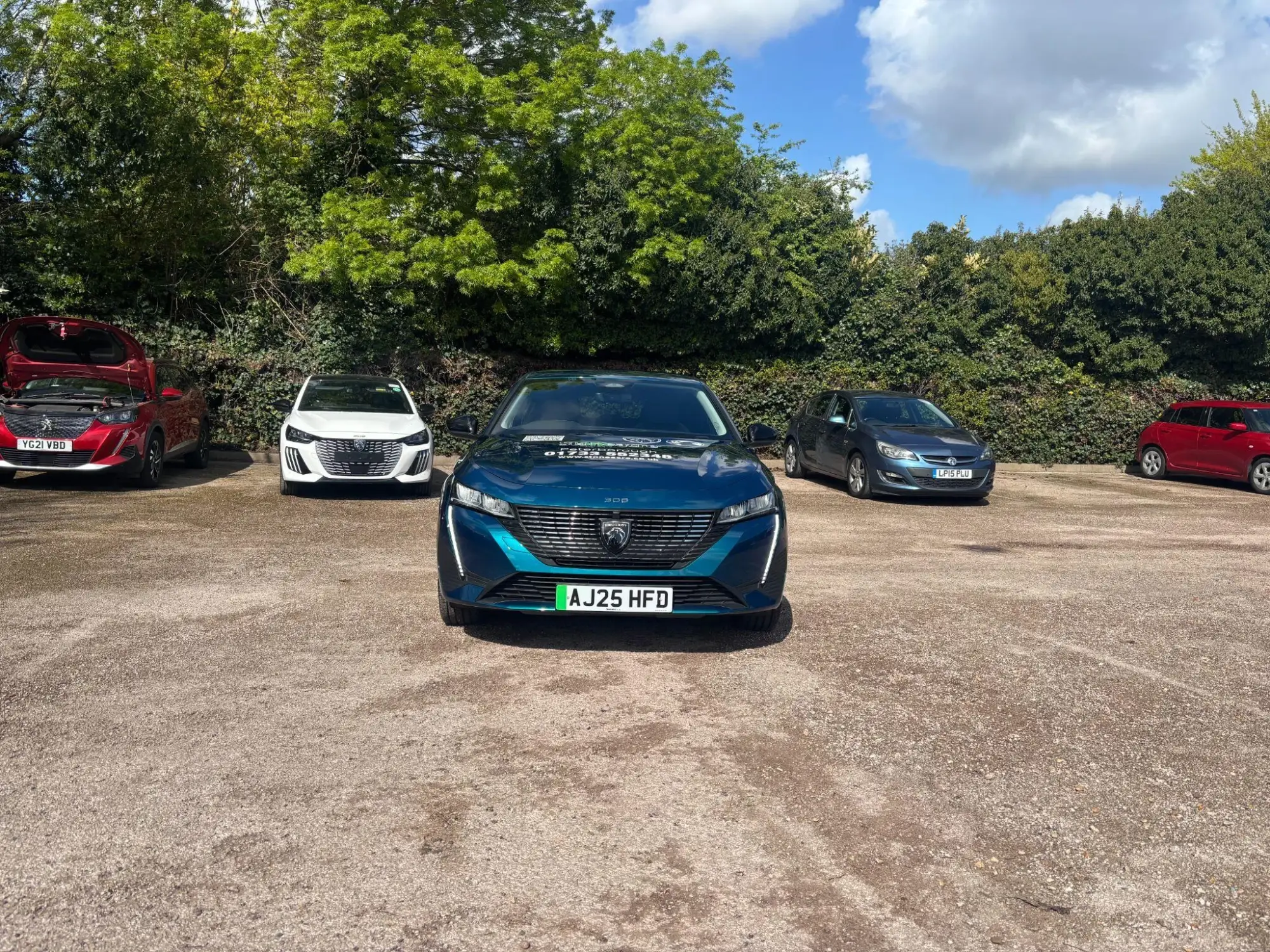 Peugeot E-308 Image 2