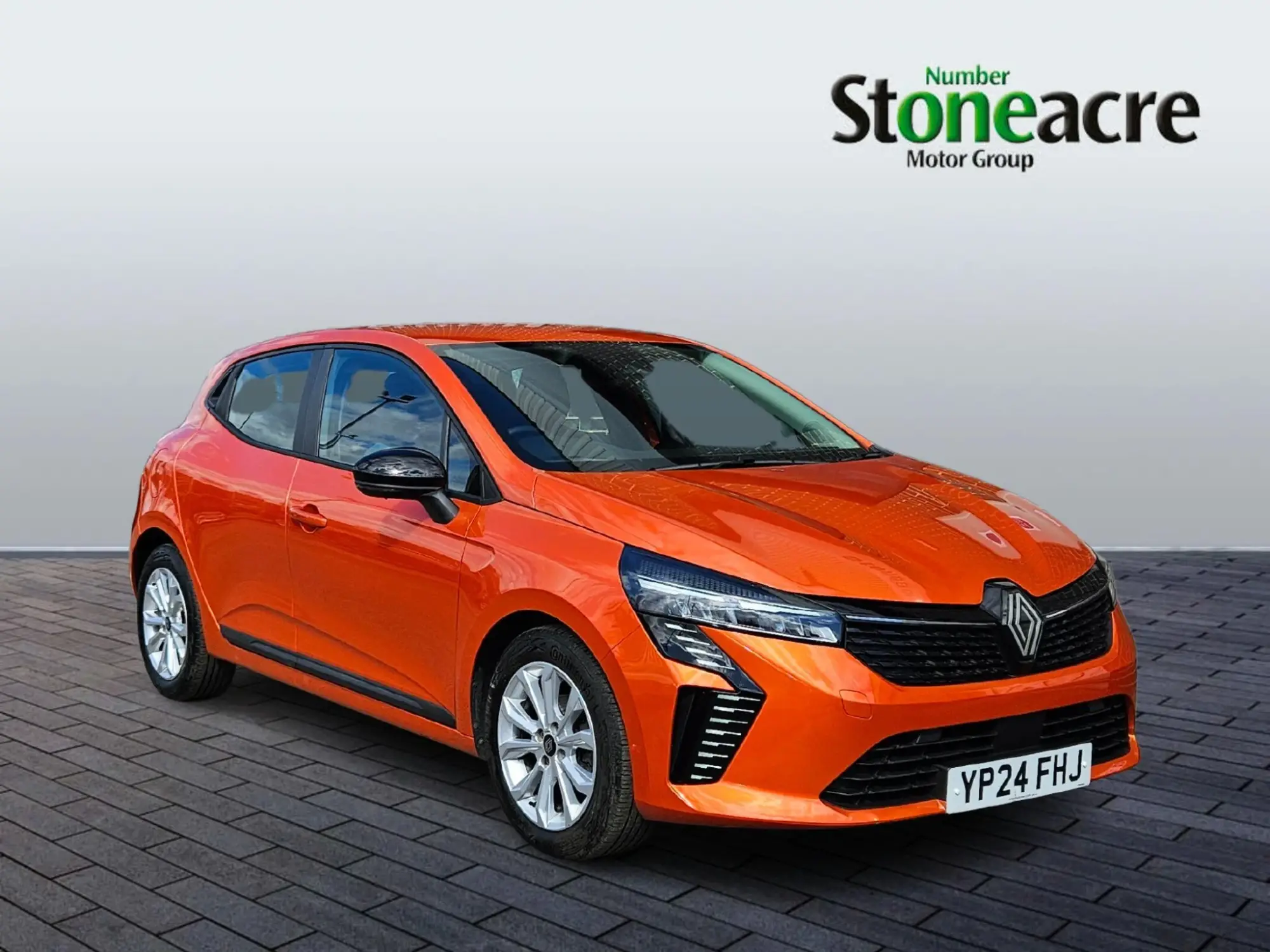 Renault Clio Image 1