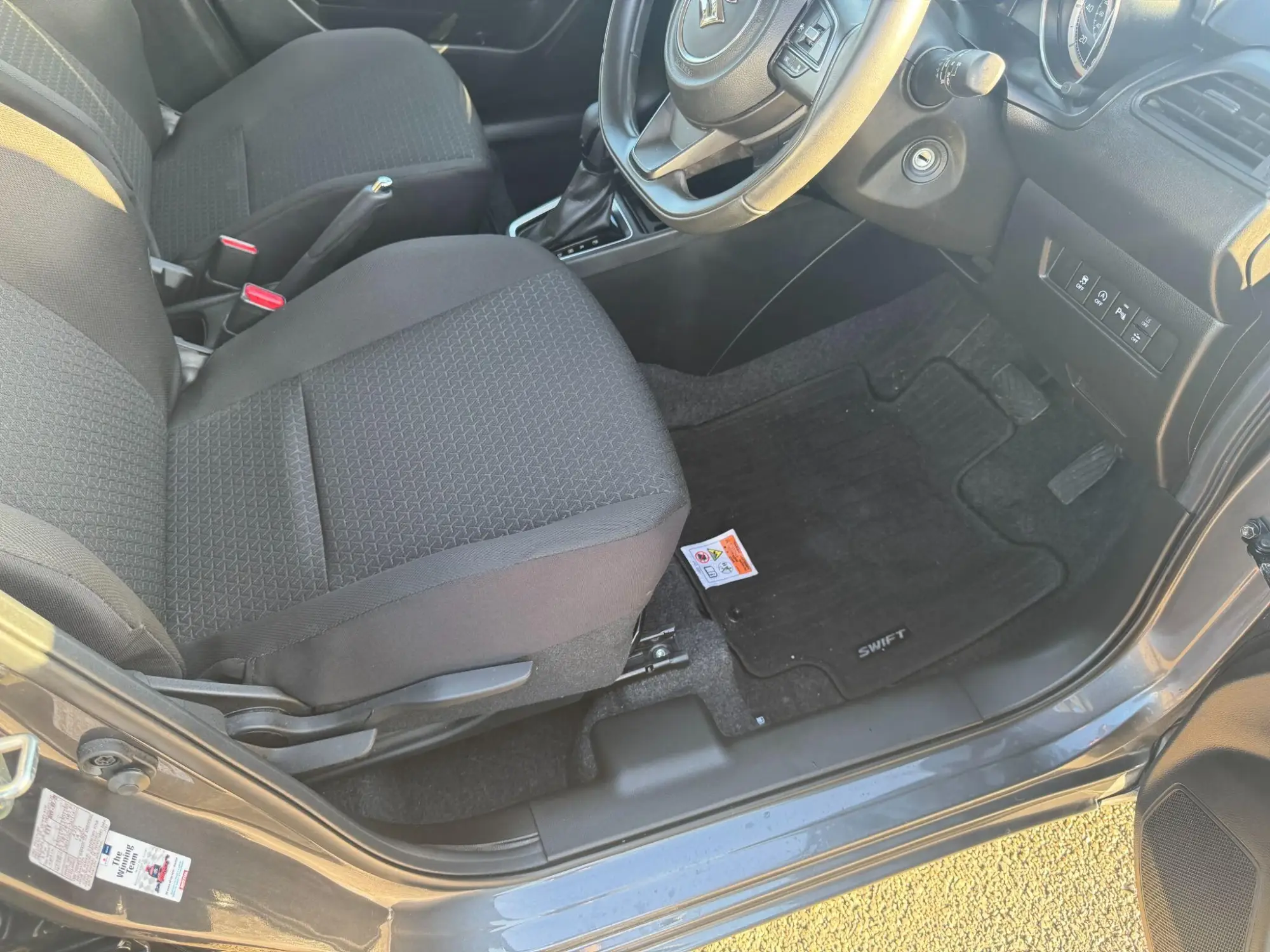 Suzuki Swift Image 11