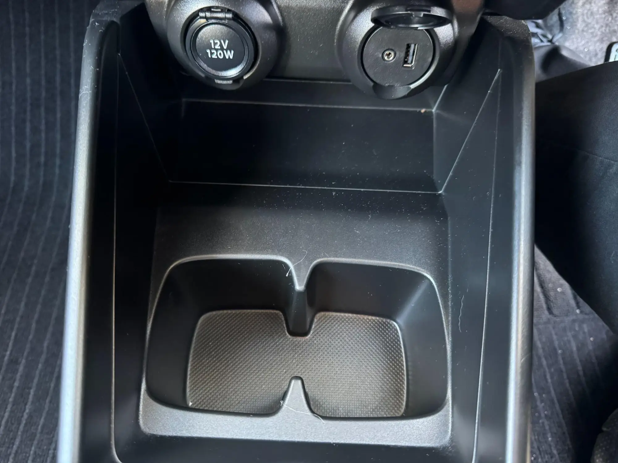 Suzuki Swift Image 14