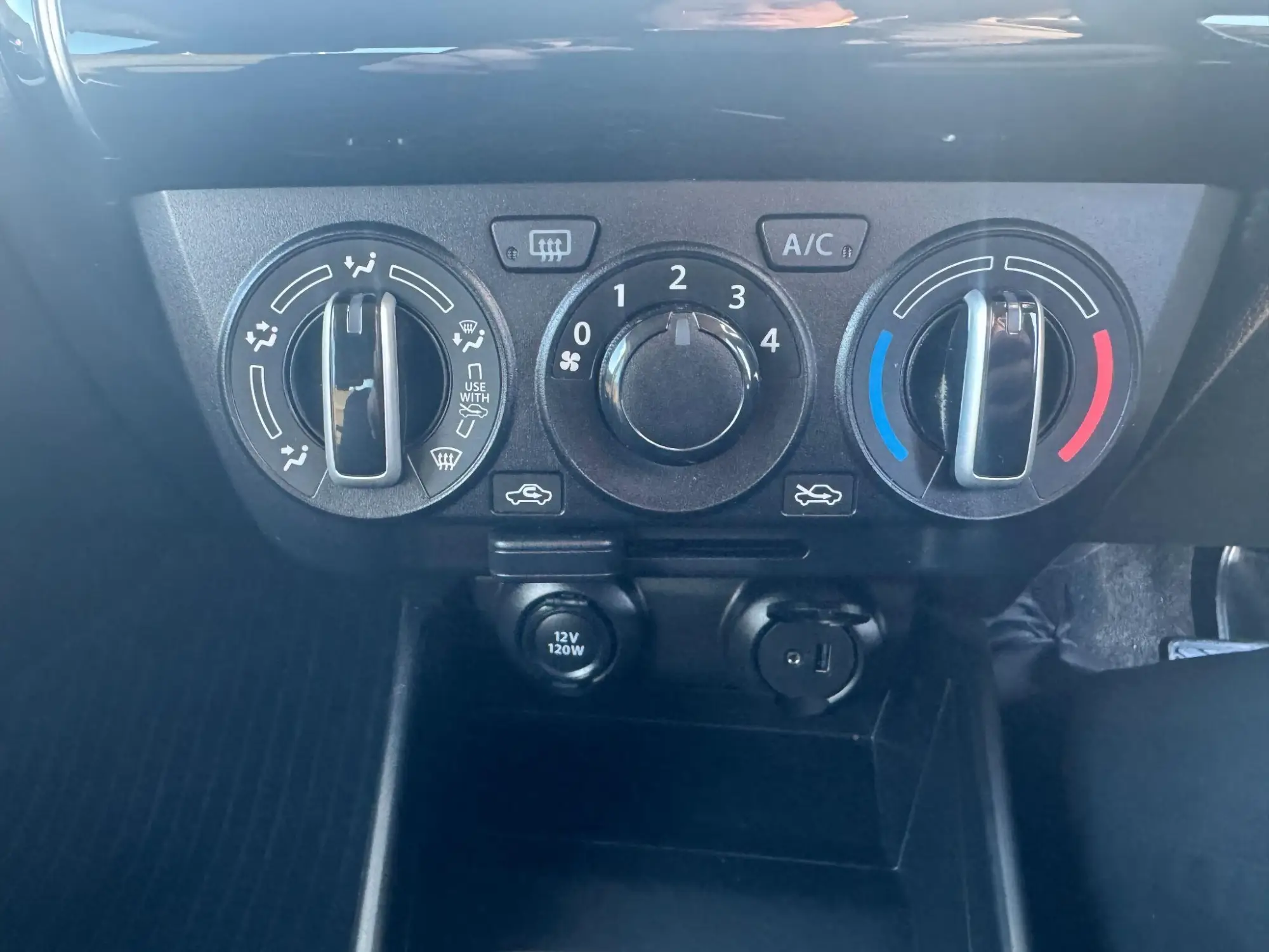 Suzuki Swift Image 15