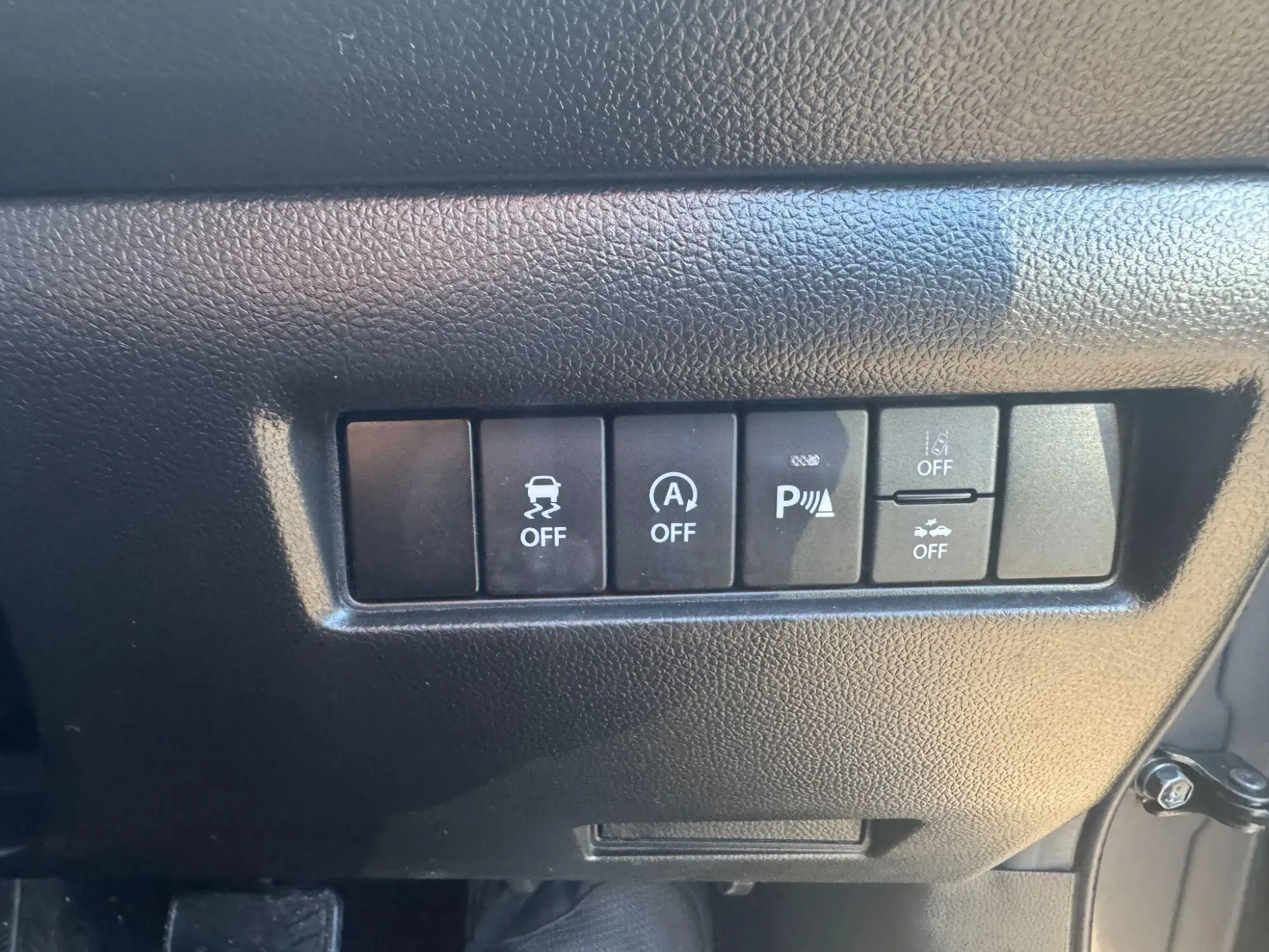 Suzuki Swift Image 26