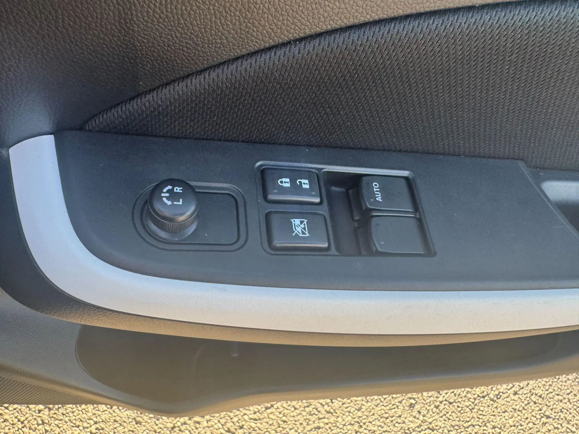 Suzuki Swift Image 27