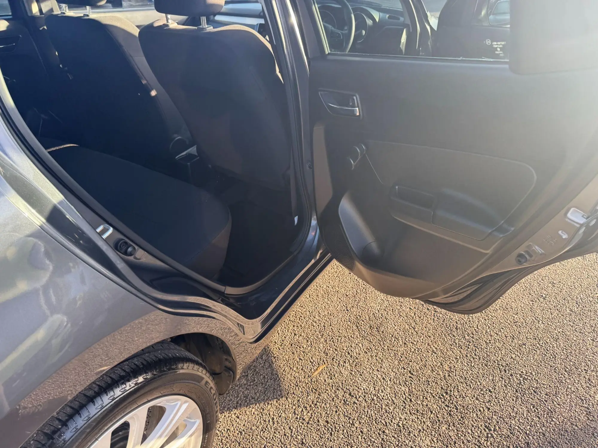 Suzuki Swift Image 28