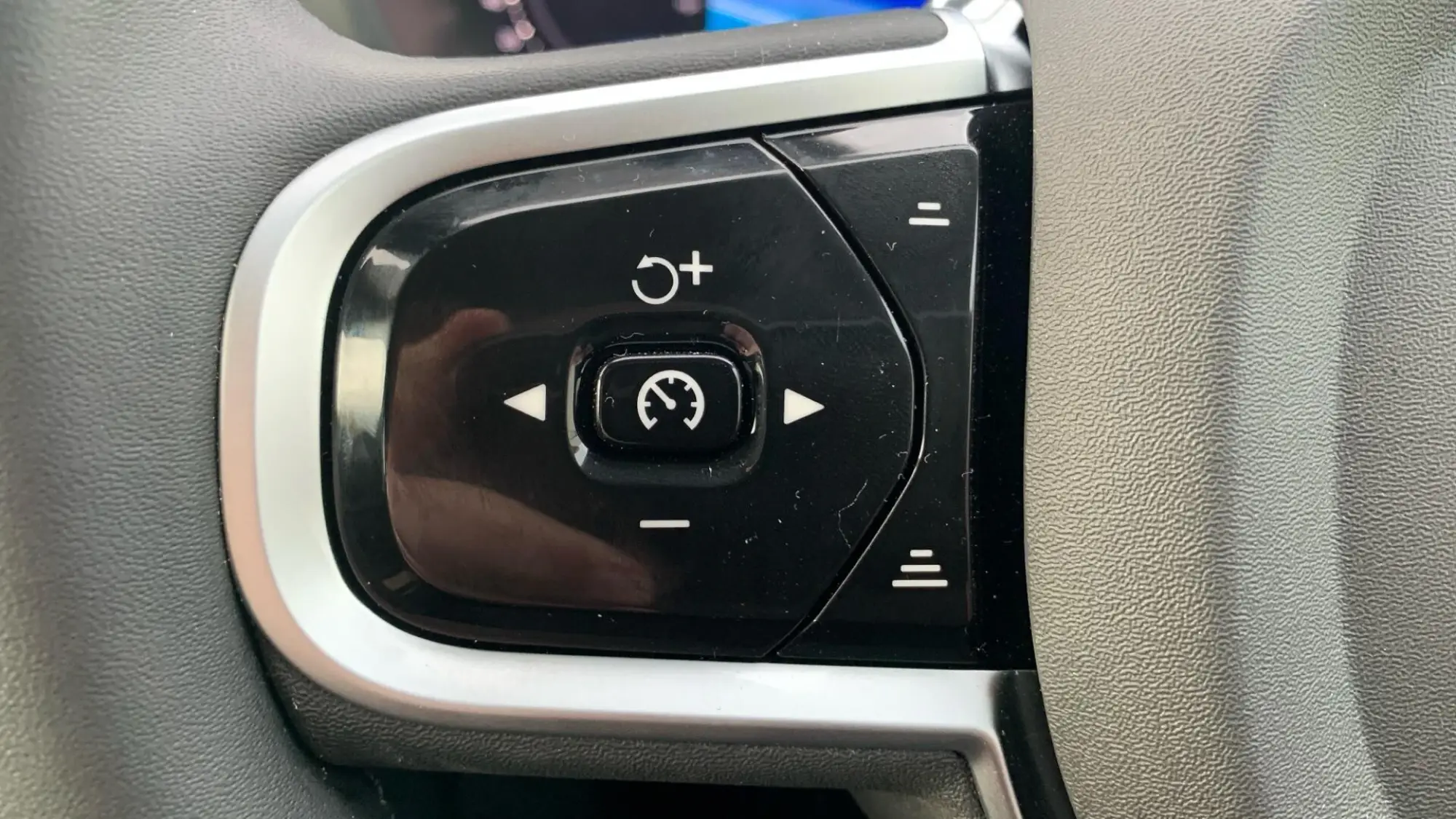 Volvo XC60 Image 21 Volvo XC60 Image 21