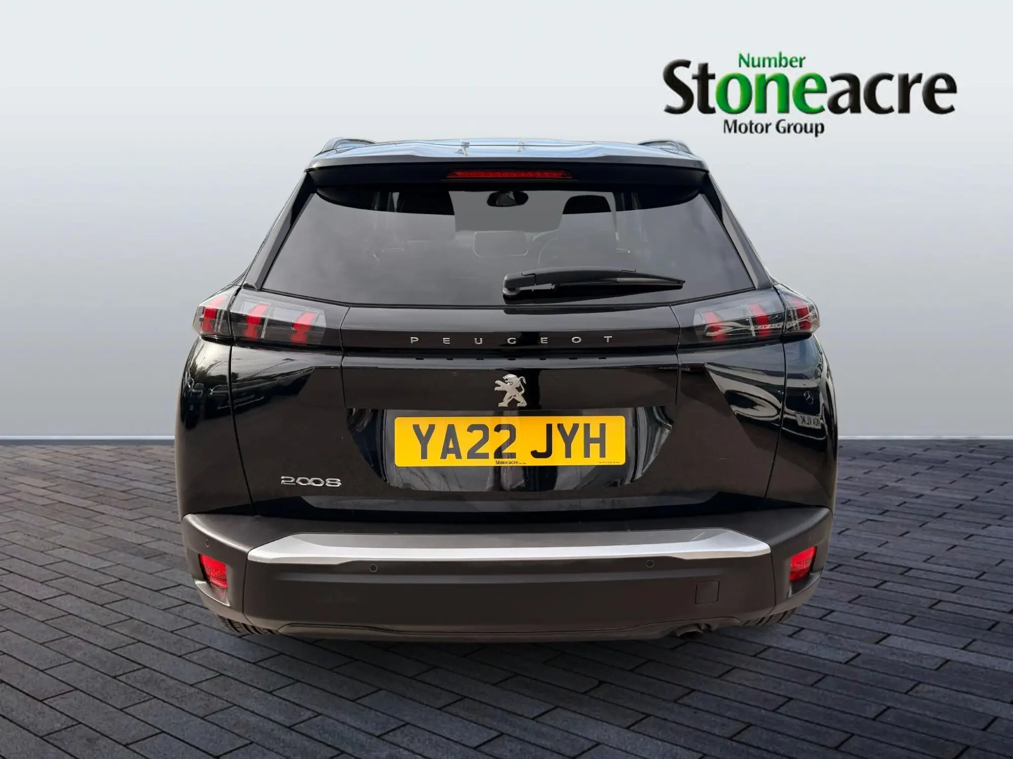 Peugeot 2008 1.2 PureTech Active Premium + Euro 6 (s/s) 5dr YA22JYH Image 3