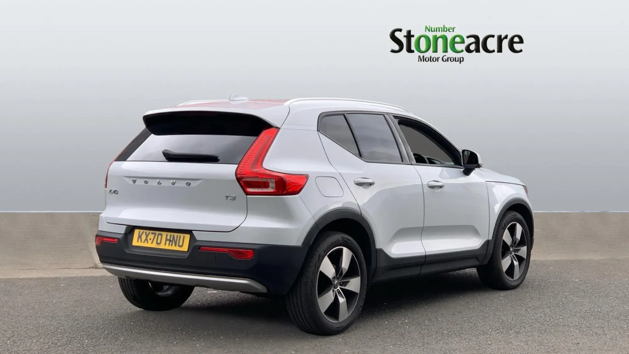 Volvo XC40 Image 2