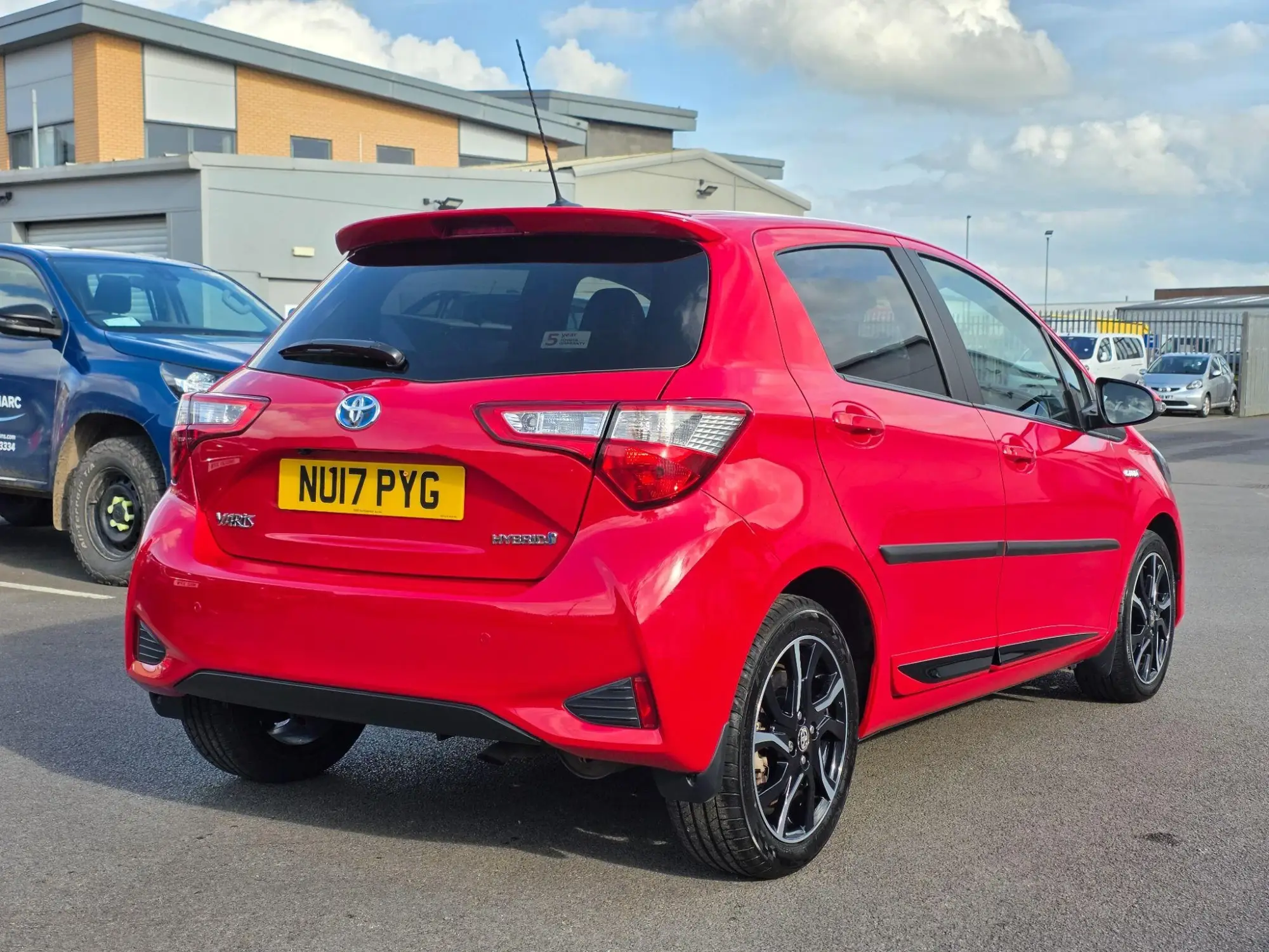 Toyota Yaris Image 2