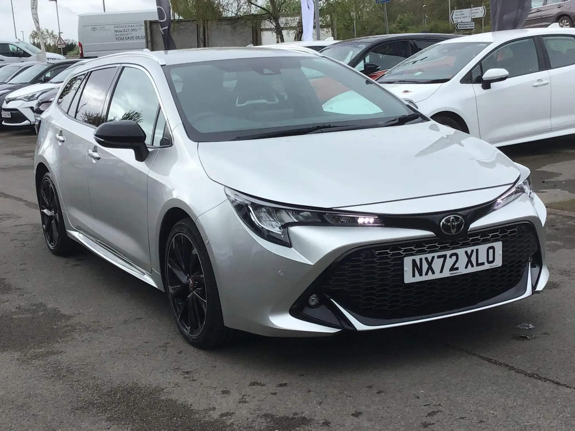 Toyota Corolla Hatchback Image 1