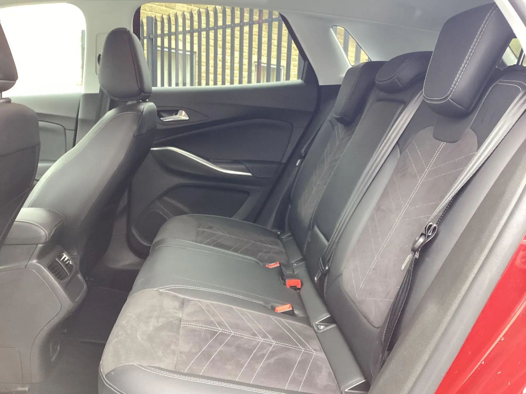 Vauxhall Grandland Image 12