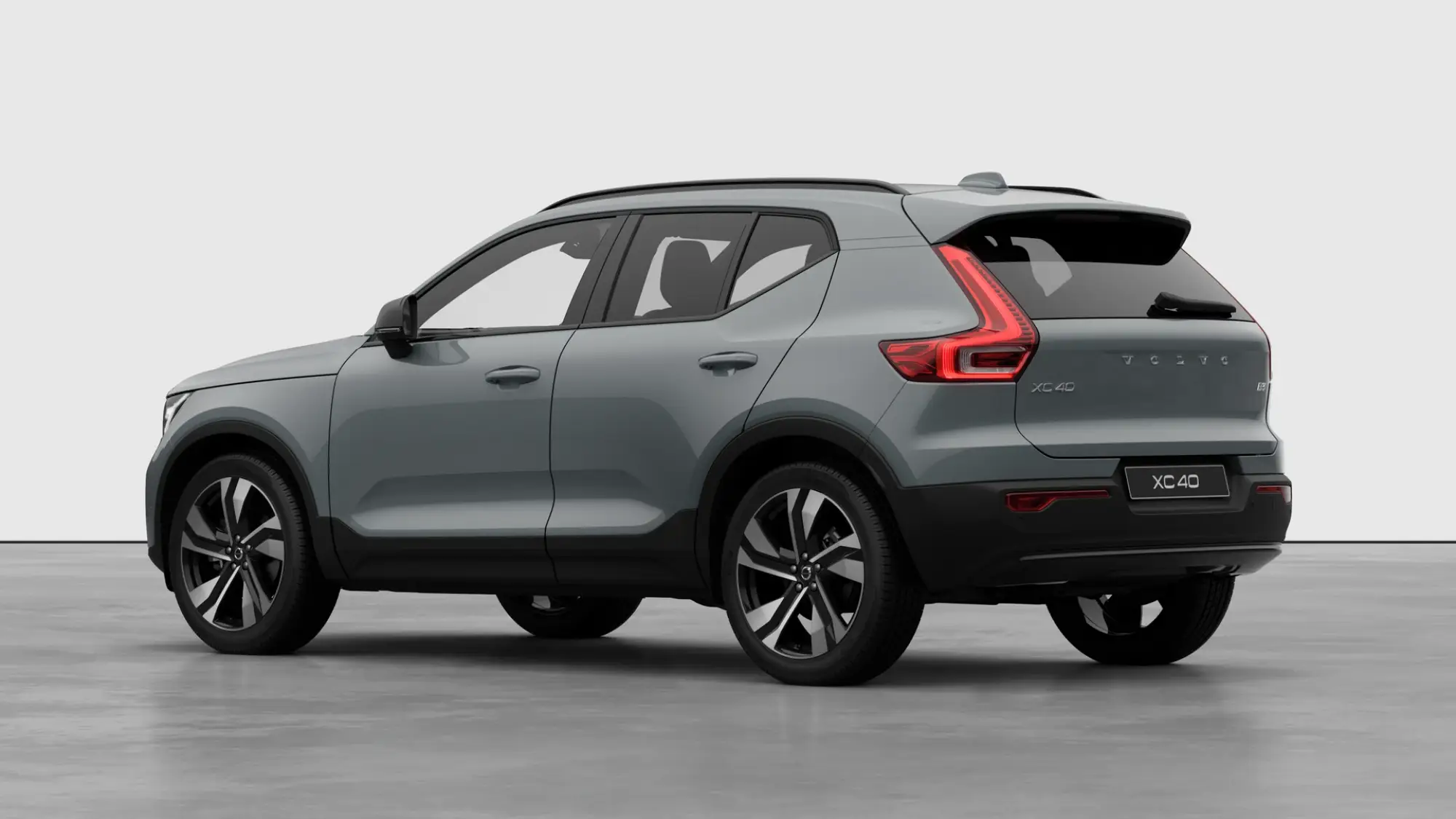 Volvo XC40 2.0 B3P Ultra Dark 5dr Auto Image 3