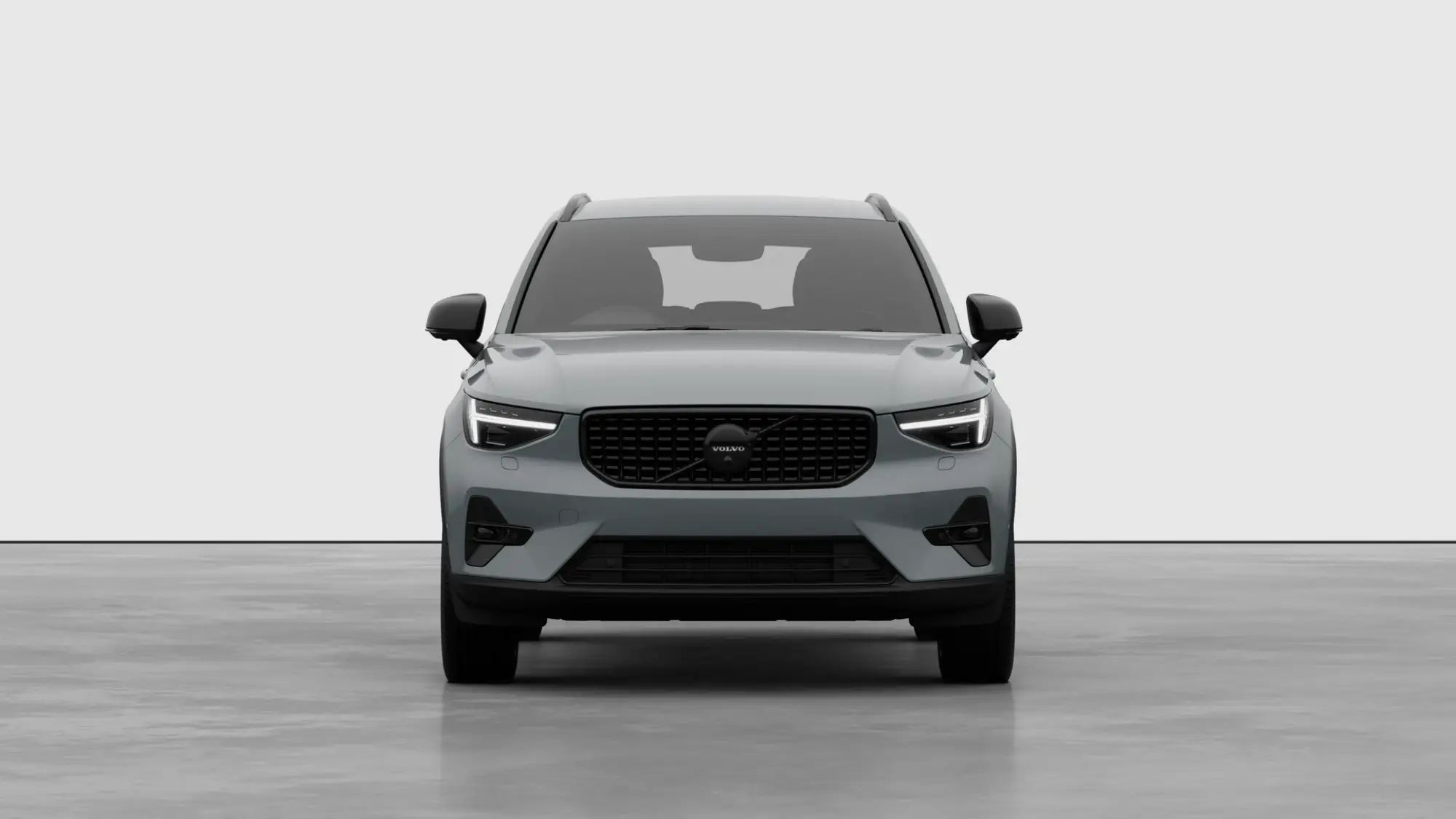 Volvo XC40 2.0 B4P Plus Black Edition 5dr Auto Image 2