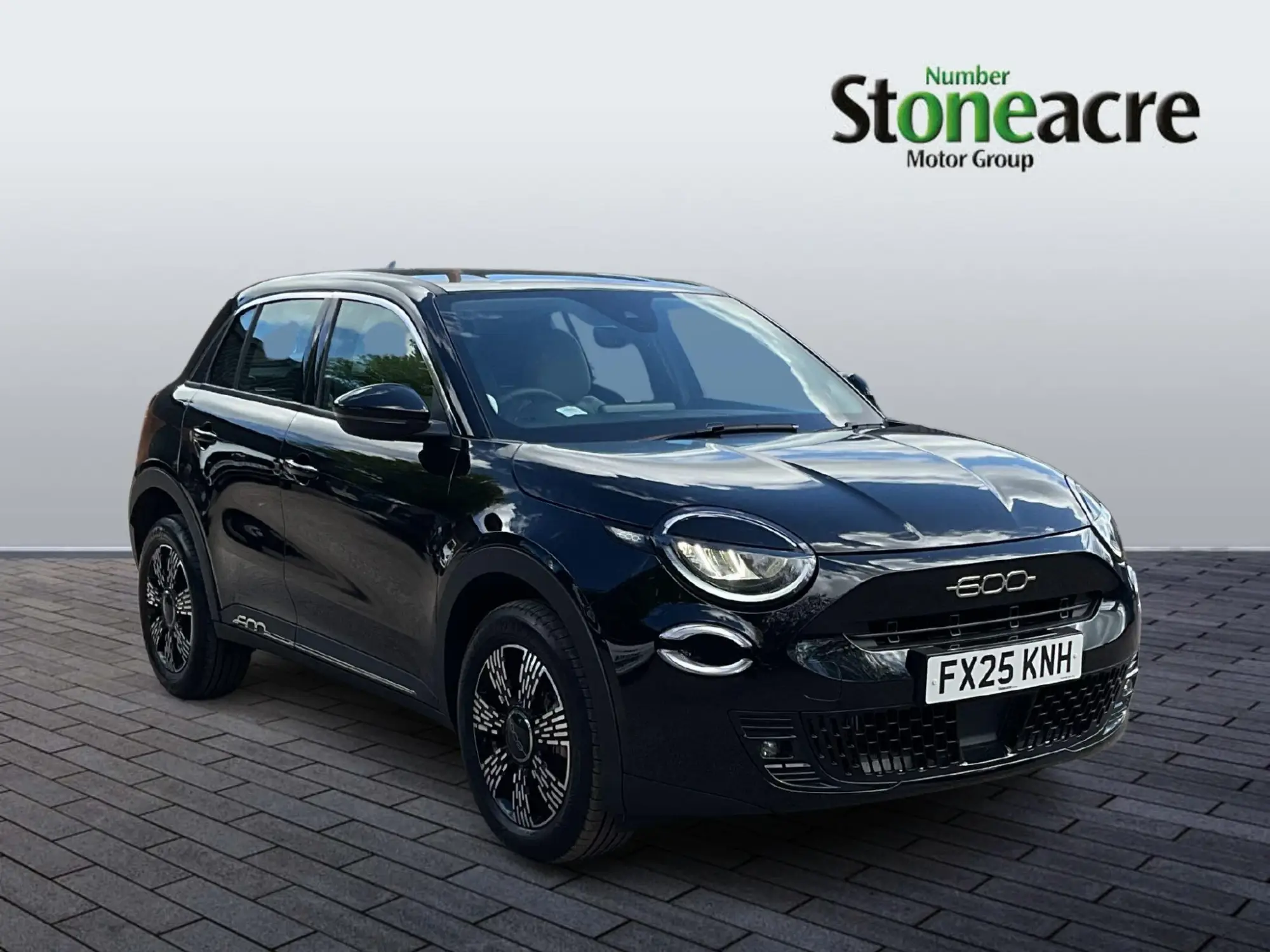 Fiat 600 1.2 MHEV 136 e-DCT Euro 6 (s/s) 5dr FX25KNH Image 1