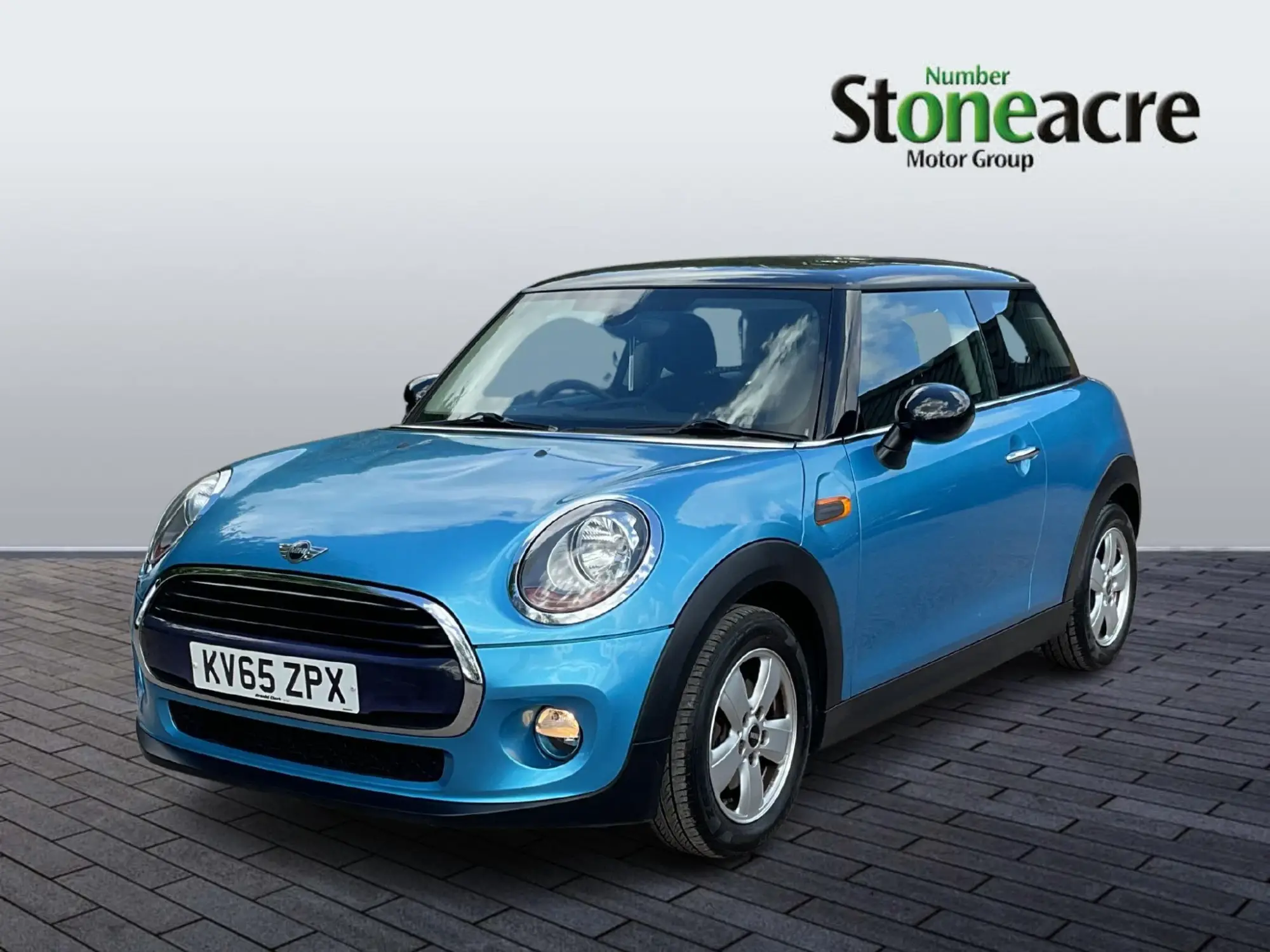 MINI Hatch 1.5 Cooper Euro 6 (s/s) 3dr KV65ZPX Image 3