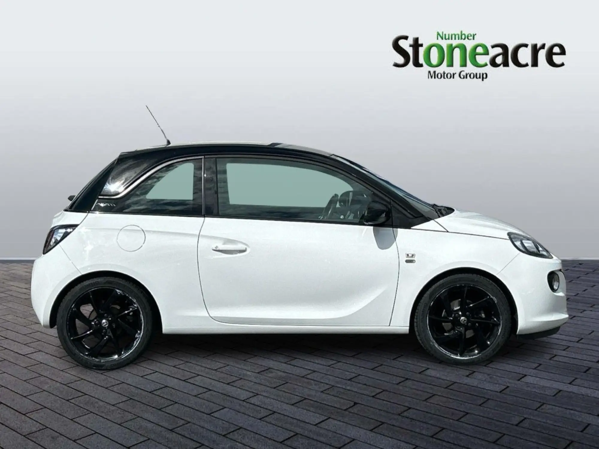 Vauxhall Adam 1.2i Griffin 3dr NJ69YTT Image 2