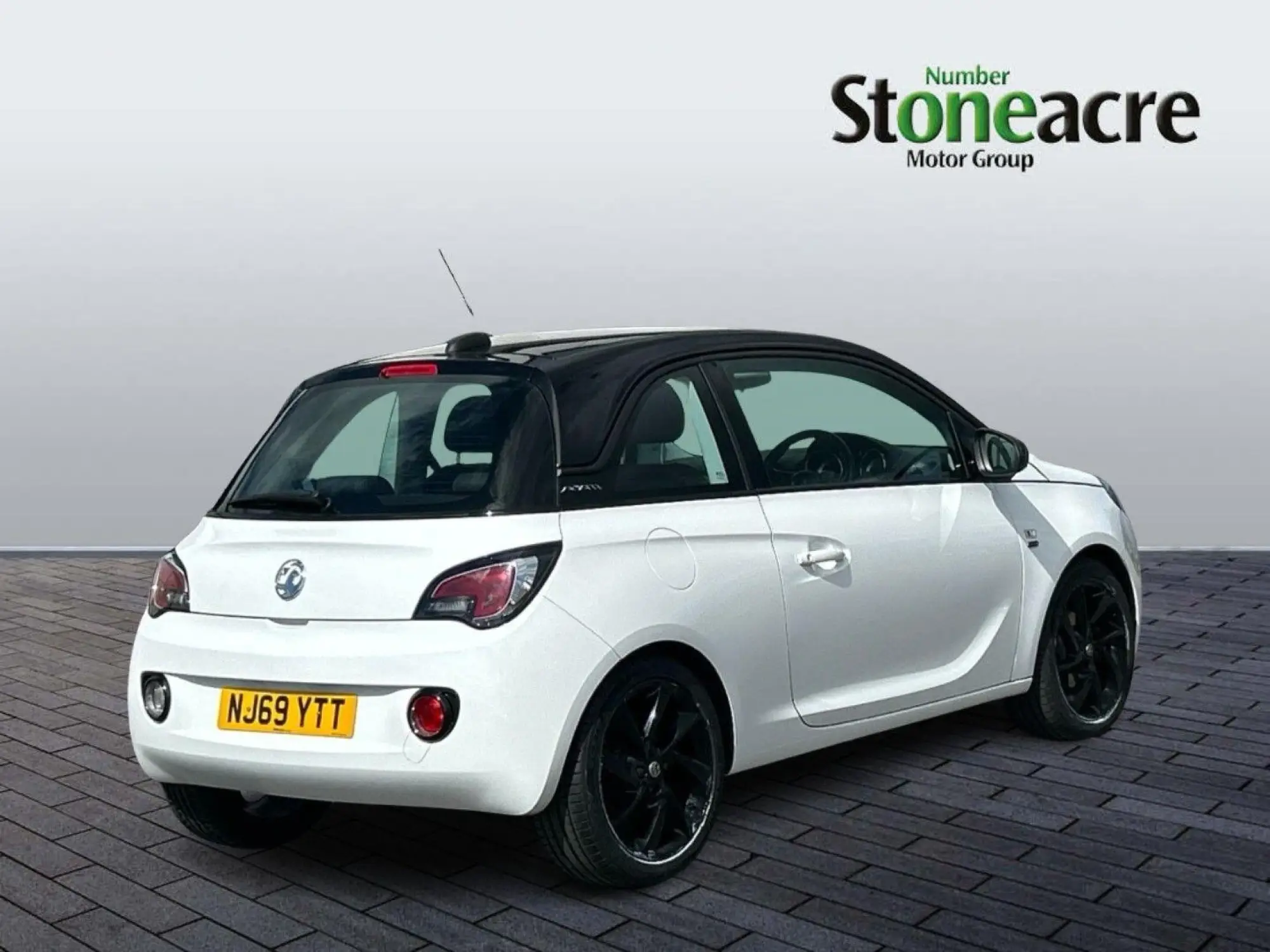 Vauxhall Adam 1.2i Griffin 3dr NJ69YTT Image 3