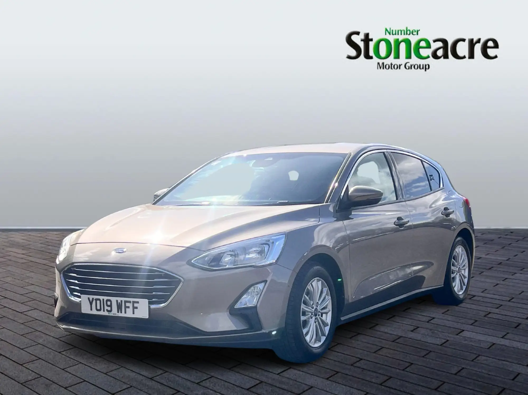 Ford Focus 1.0 EcoBoost 125 Titanium 5dr YO19WFF Image 3