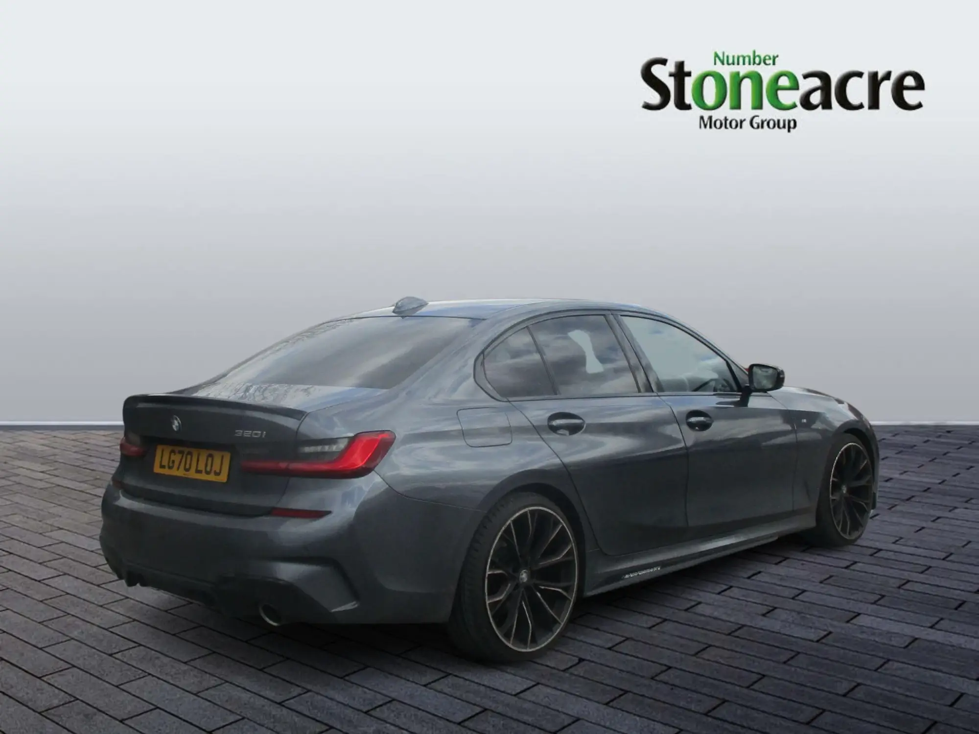 BMW 3 Series 2.0 320i M Sport Auto Euro 6 (s/s) 4dr LG70LOJ Image 3
