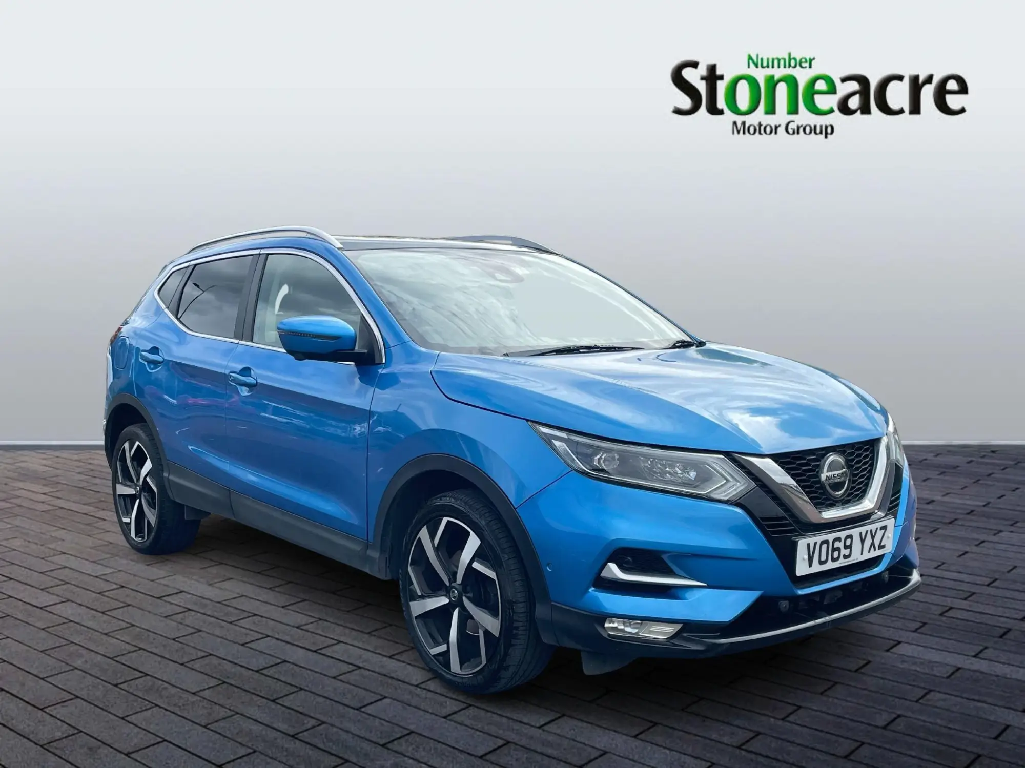 Nissan Qashqai 1.3 DIG-T Tekna Euro 6 (s/s) 5dr VO69YXZ Image 1