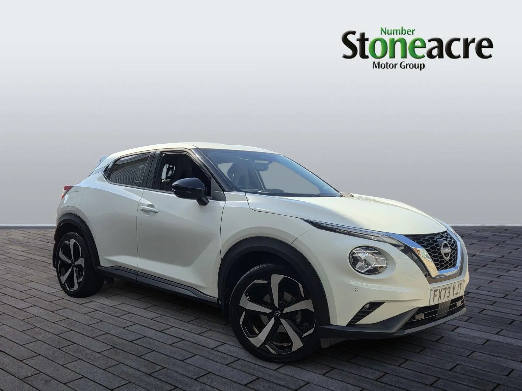 Nissan Juke 1.0 DiG-T 114 Tekna 5dr FX73YJT Image 1