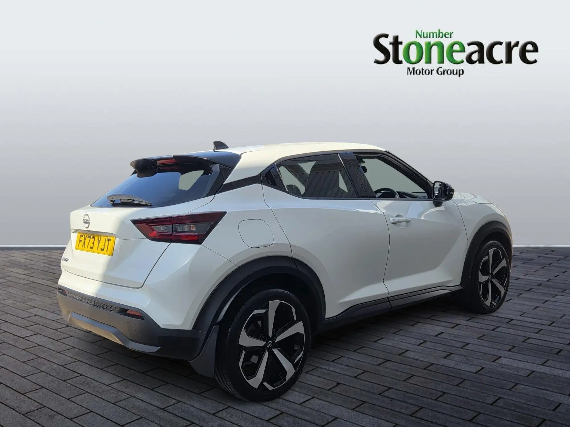 Nissan Juke 1.0 DiG-T 114 Tekna 5dr FX73YJT Image 3