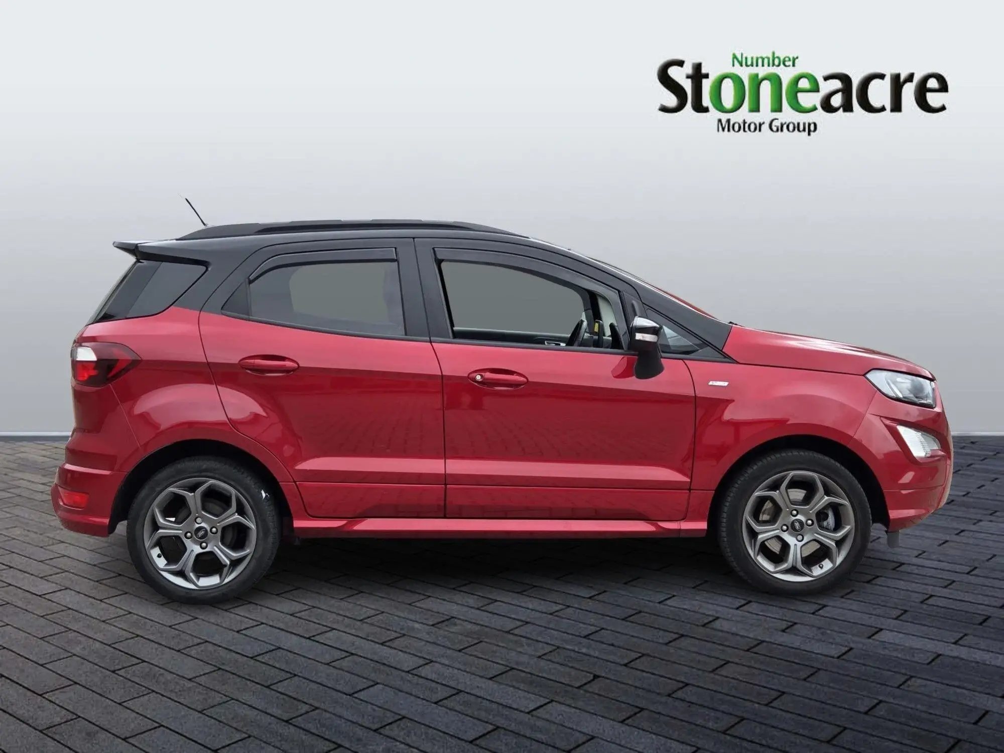 Ford EcoSport Image 2