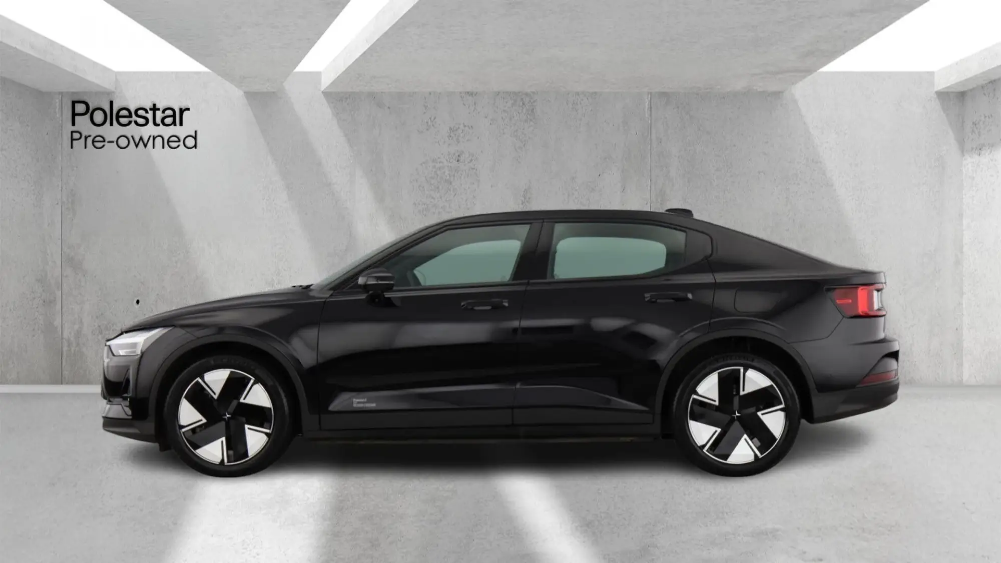 Polestar 2 Single Motor 82kWh Long Range Fastback Auto RWD 5dr OW25FOD Image 2