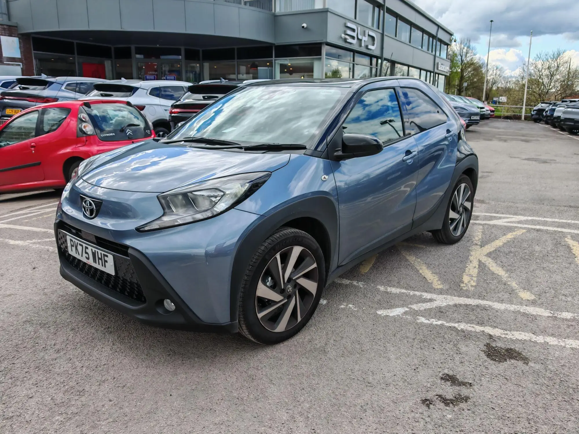 Toyota Aygo X 1.0 VVT-i Edge 5dr PK75WHF Image 3