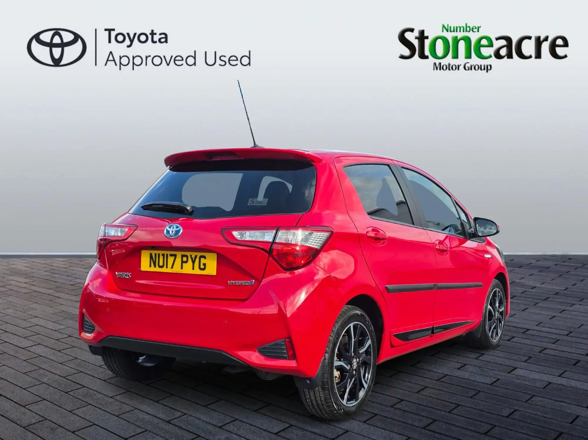 Toyota Yaris 1.5 VVT-h Design E-CVT Euro 6 5dr NU17PYG Image 2