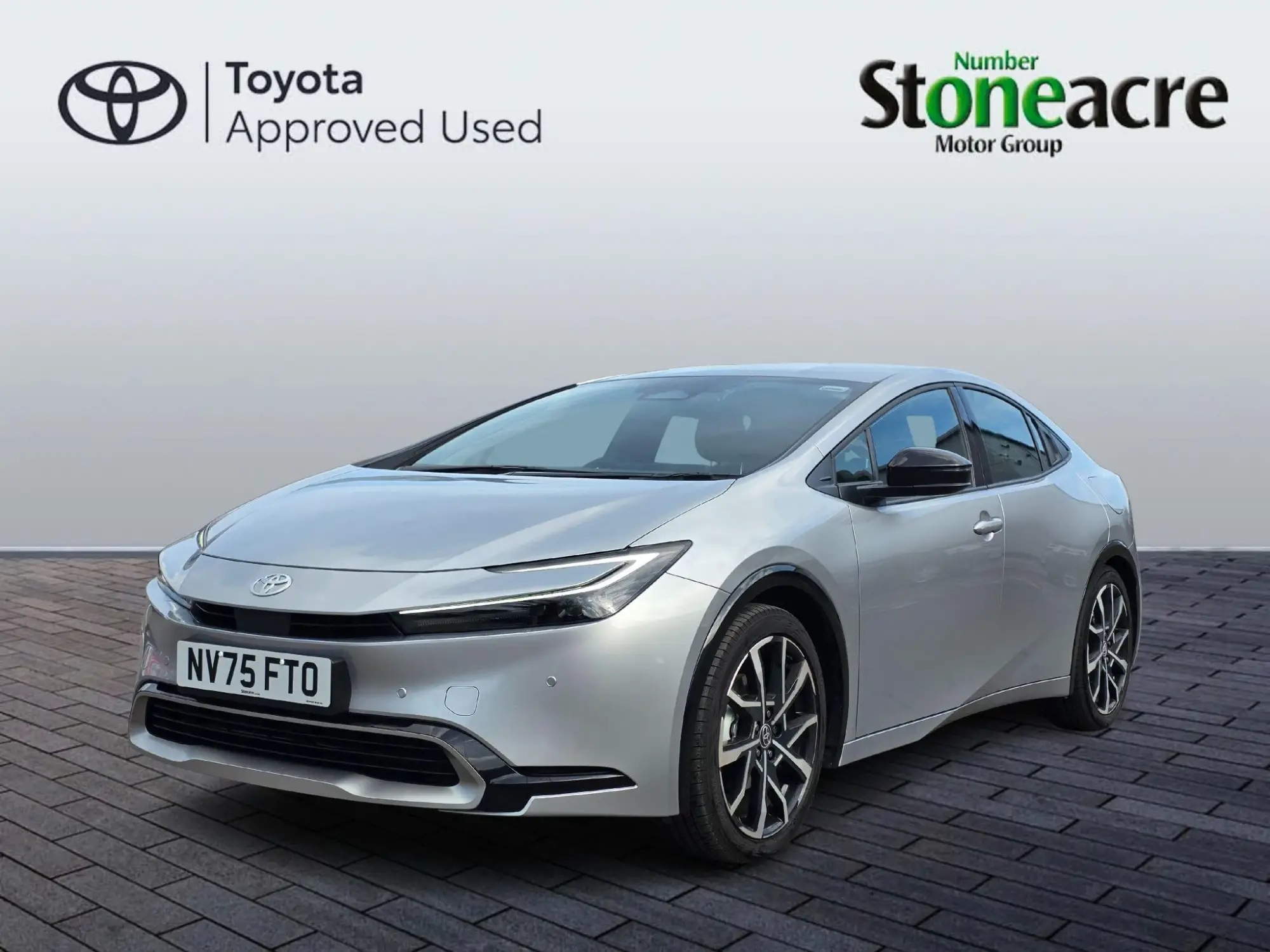 Toyota Prius Plug-in Hybrid 2.0 13.6 kWh Excel CVT Euro 6 (s/s) 5dr NV75FTO Image 3 Toyota Prius Plug-in Hybrid 2.0 13.6 kWh Excel CVT Euro 6 (s/s) 5dr NV75FTO Image 3