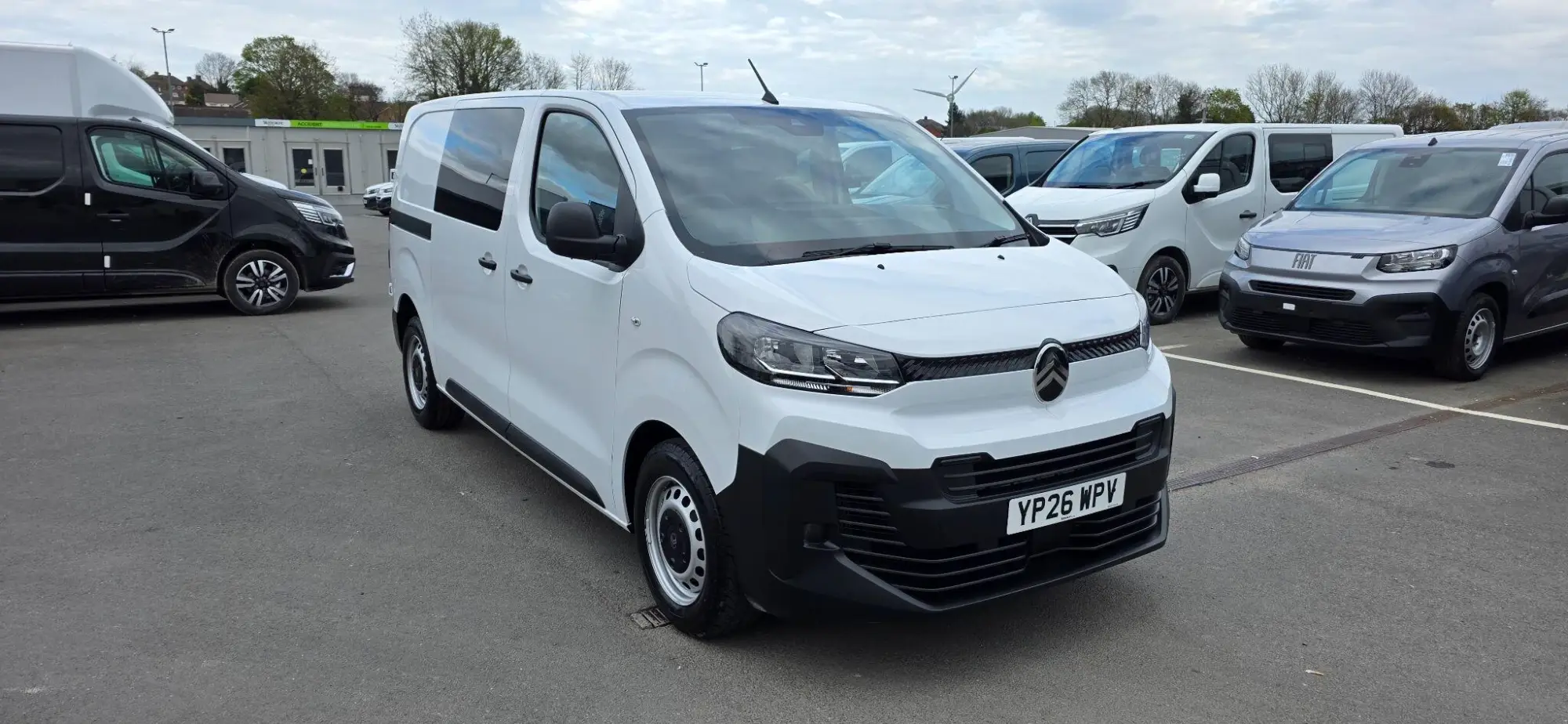 Citroen Dispatch 2.0 BlueHDi 1200 Enterprise M Crew Van MWB Euro 6 6dr YP26WPV Image 1