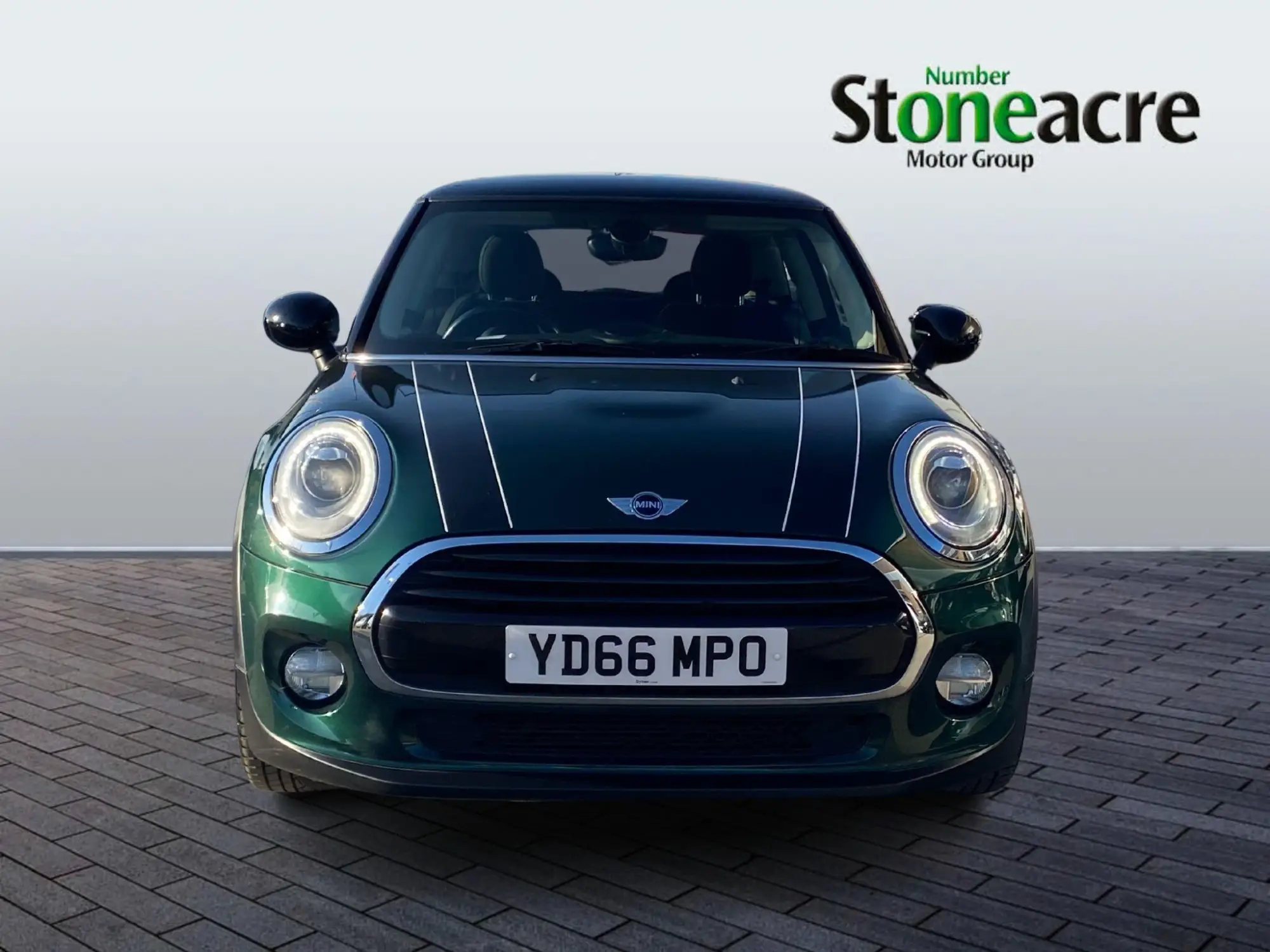 MINI Hatch 1.5 Cooper Euro 6 (s/s) 3dr YD66MPO Image 2