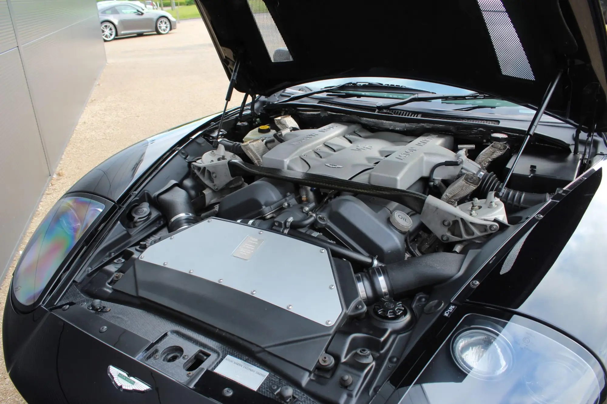 Aston Martin Vanquish Image 20 Aston Martin Vanquish Image 20