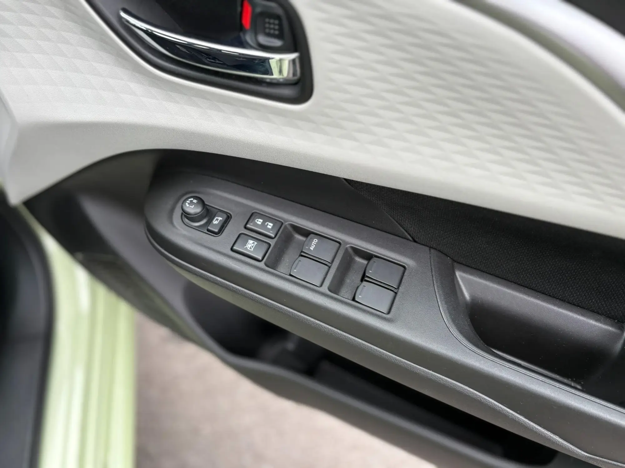 Suzuki Swift Image 16 Suzuki Swift Image 16