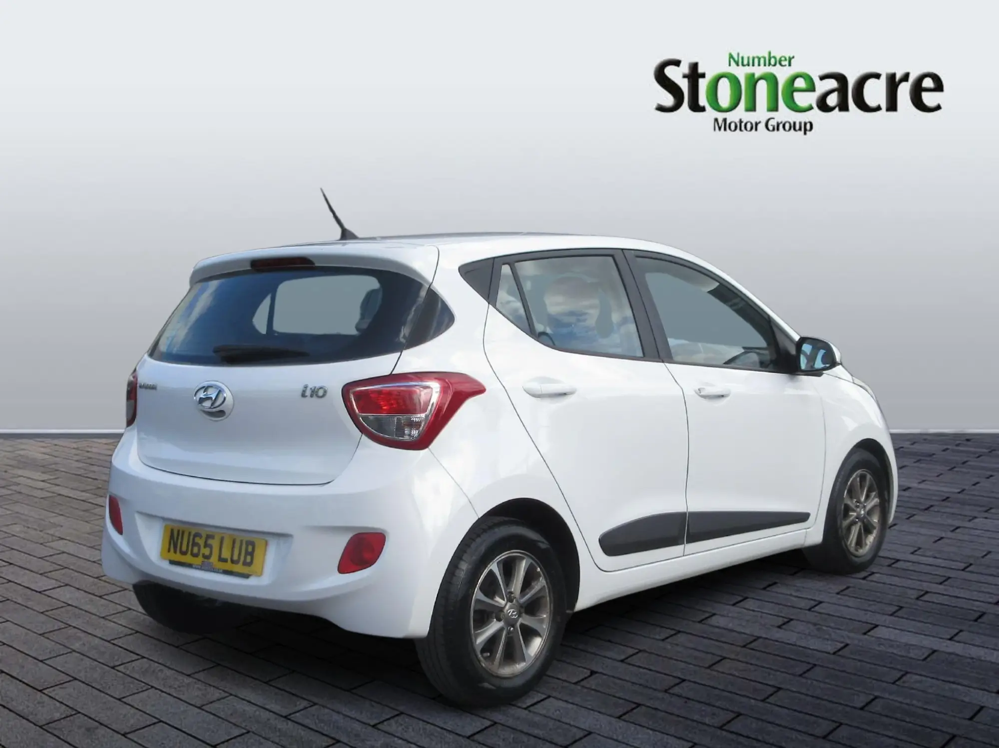 Hyundai i10 Image 3