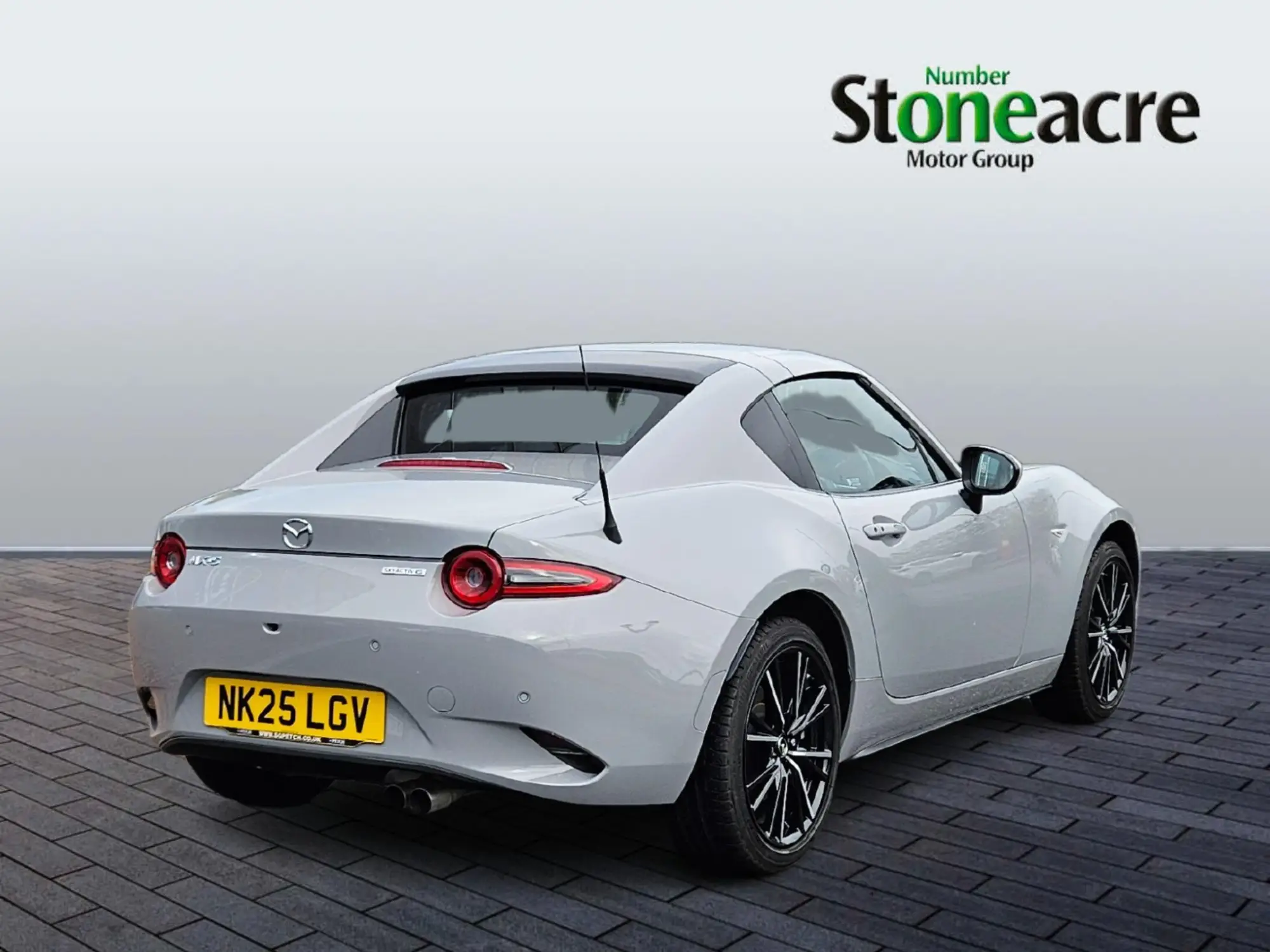 Mazda MX-5 RF 2.0 SKYACTIV-G Exclusive-Line Euro 6 (s/s) 2dr NK25LGV Image 3