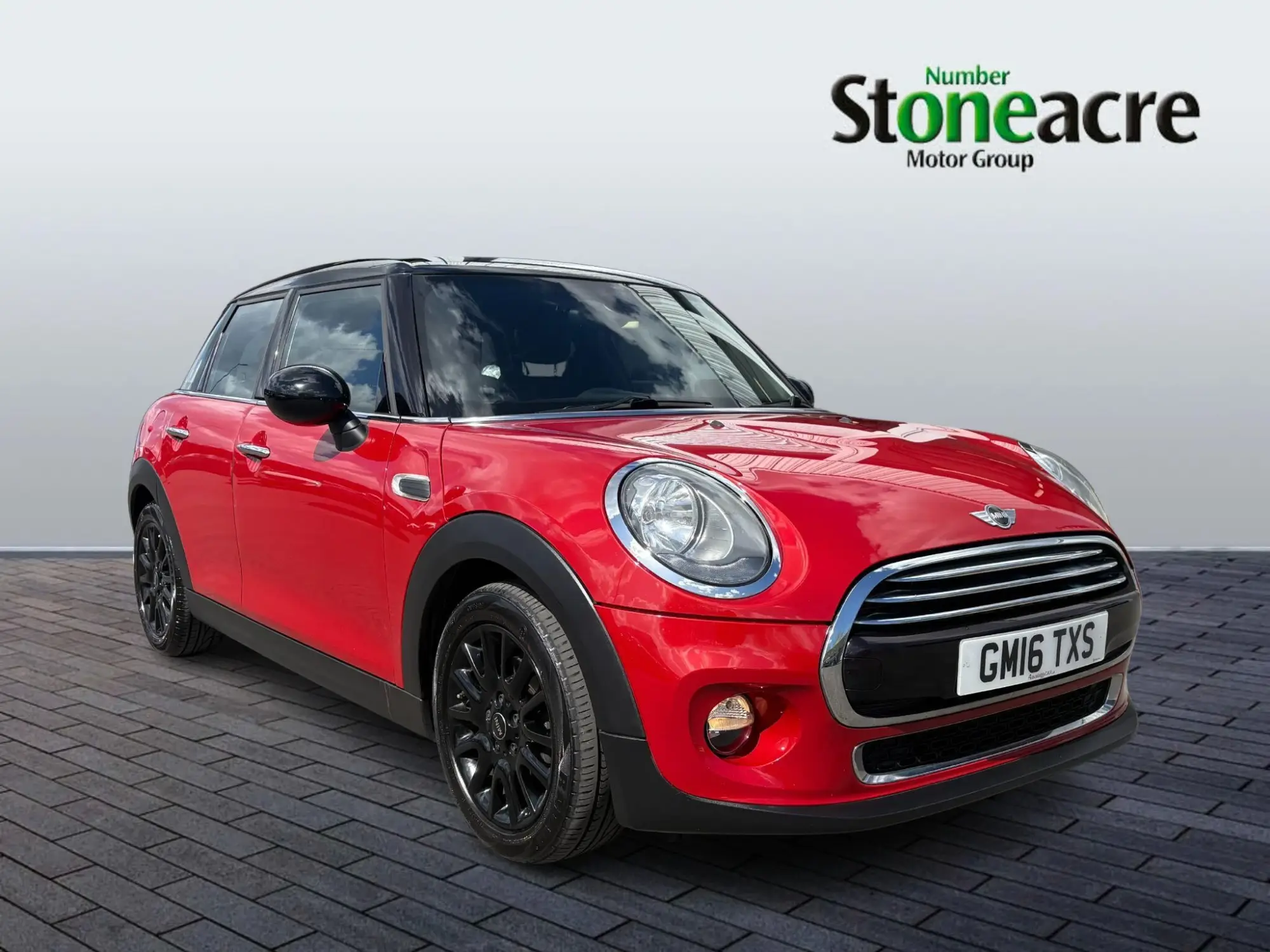 MINI Hatch 1.5 Cooper Euro 6 (s/s) 5dr GM16TXS Image 1