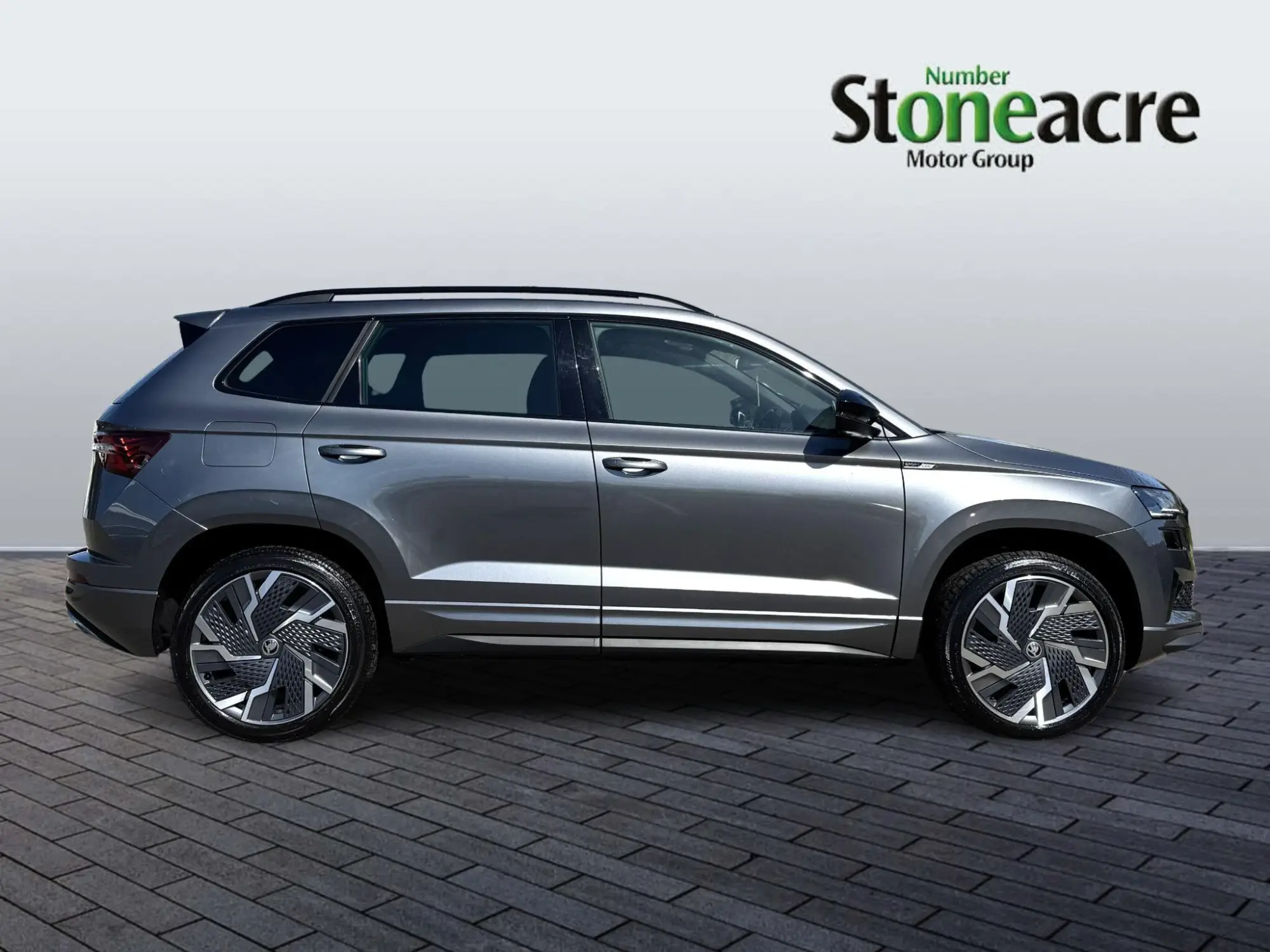 Skoda Karoq 2.0 TDI SportLine DSG 4WD Euro 6 (s/s) 5dr KY24ZVW Image 2