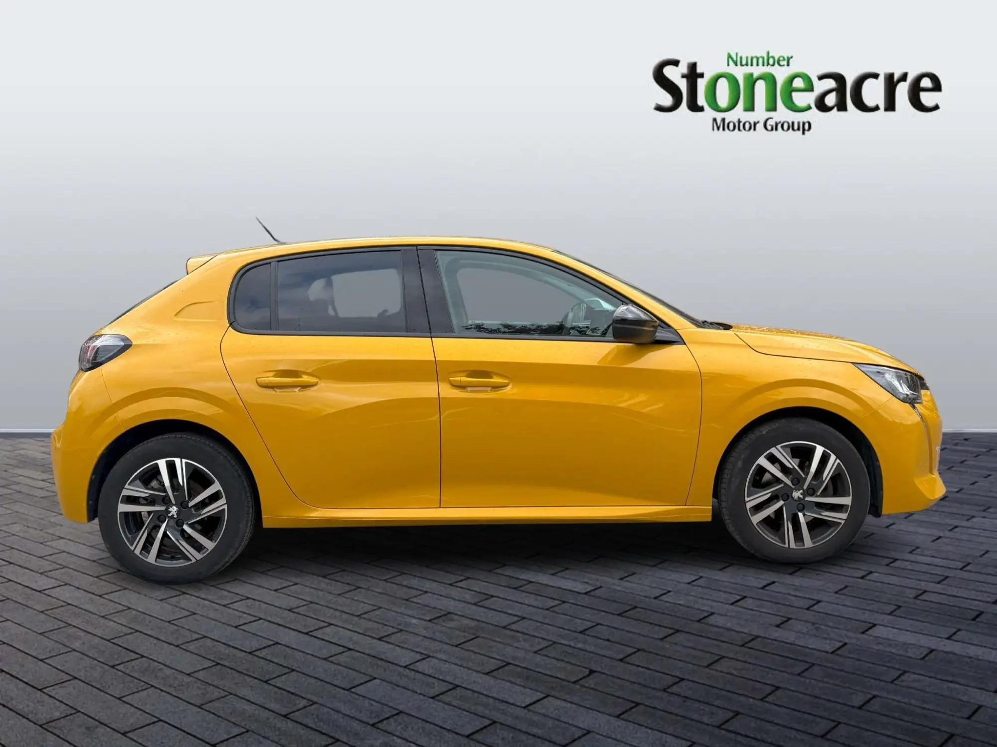 Peugeot 208 1.2 PureTech Allure Premium + EAT Euro 6 (s/s) 5dr DU23VTL Image 2