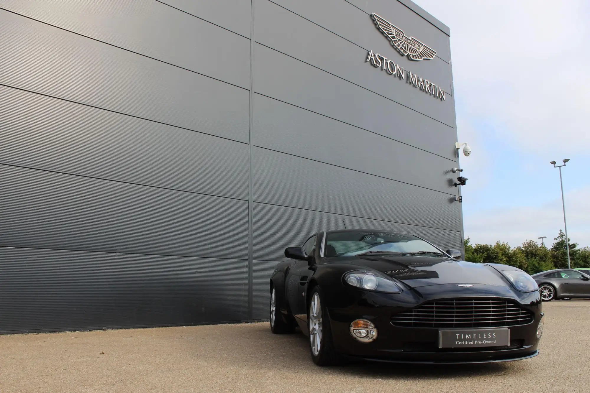 Aston Martin Vanquish Image 9 Aston Martin Vanquish Image 9