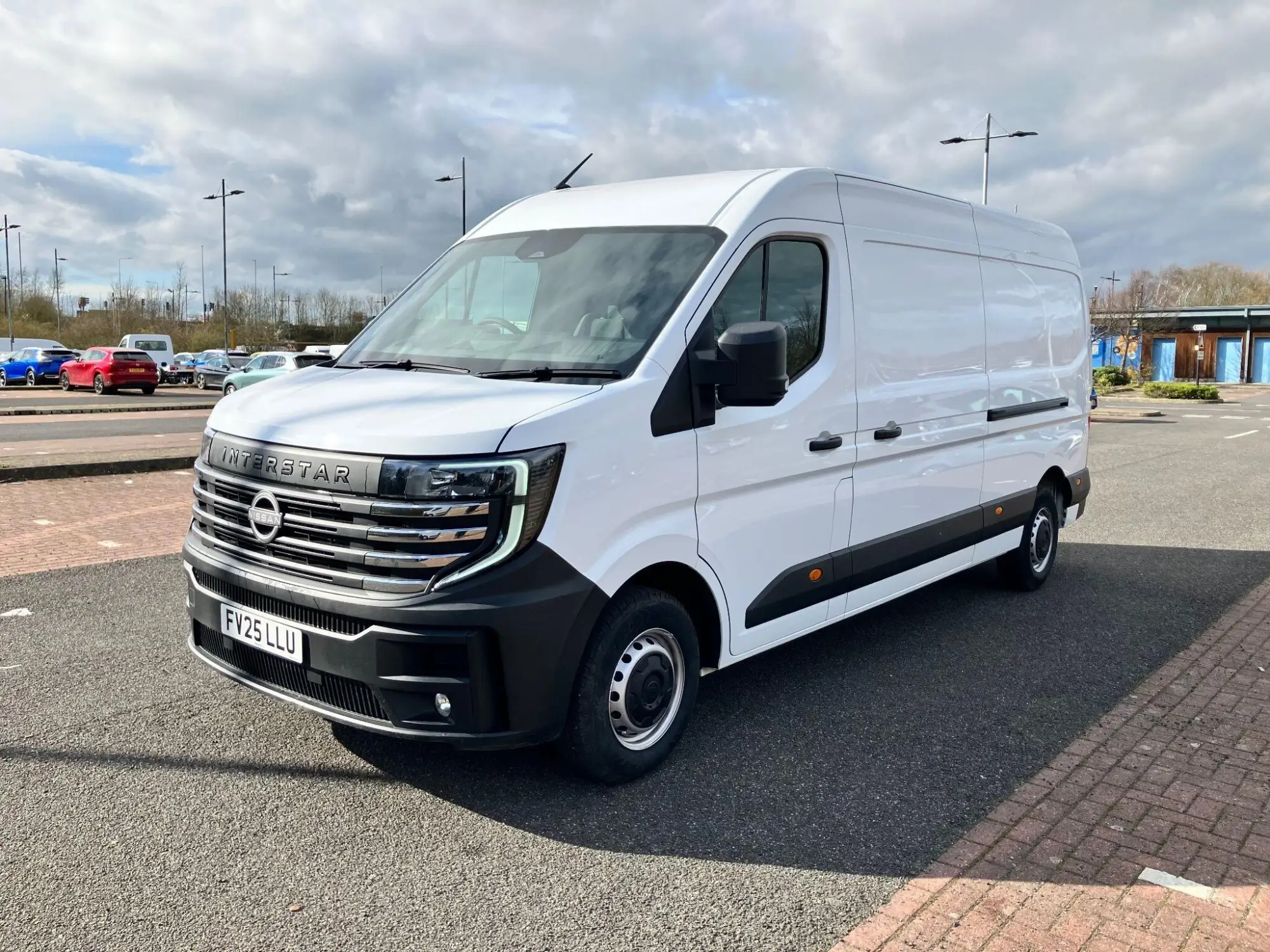 Nissan Interstar Image 3