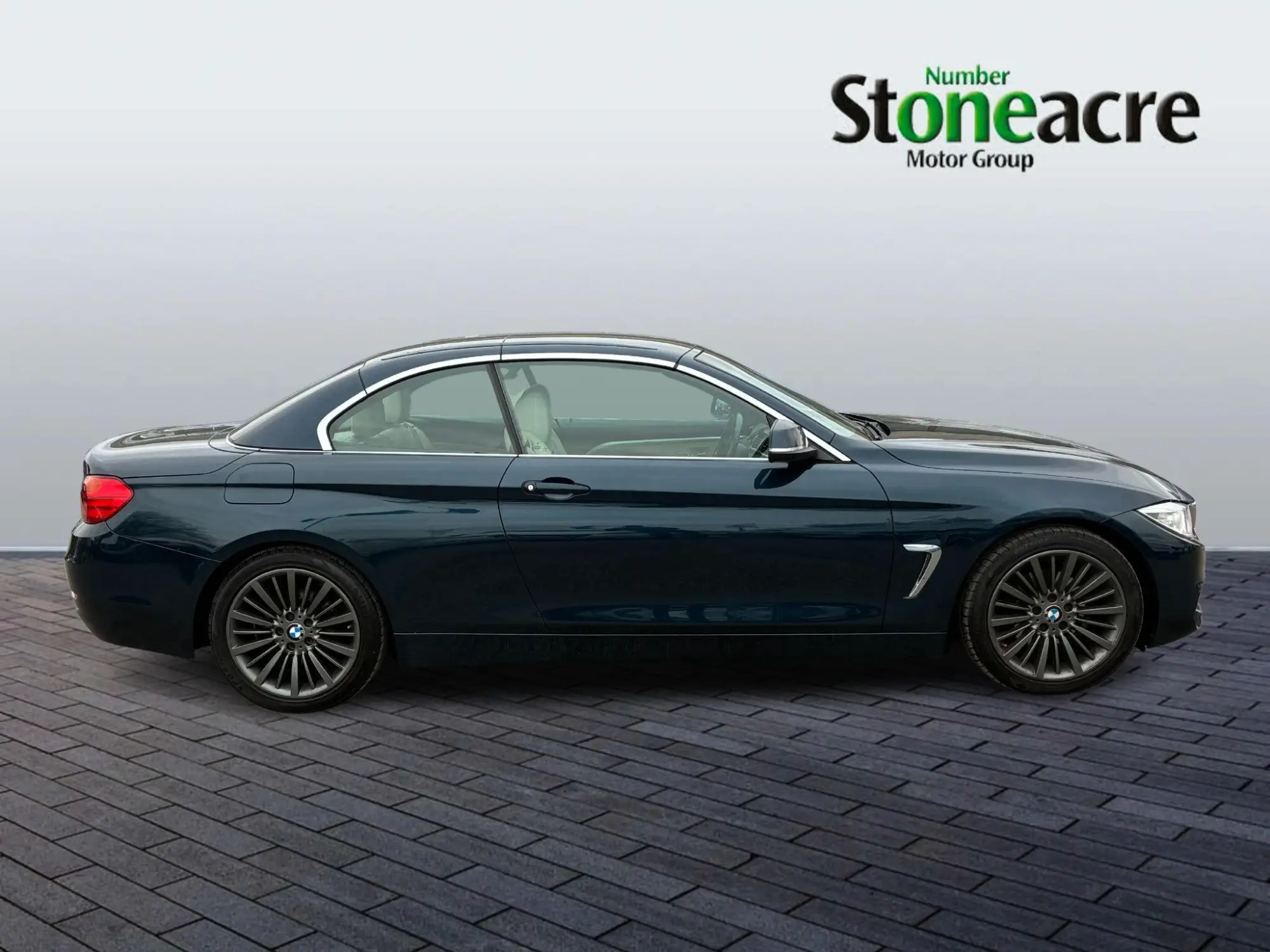 BMW 4 Series 2.0 420d Luxury Auto Euro 6 (s/s) 2dr PA66MTZ Image 2