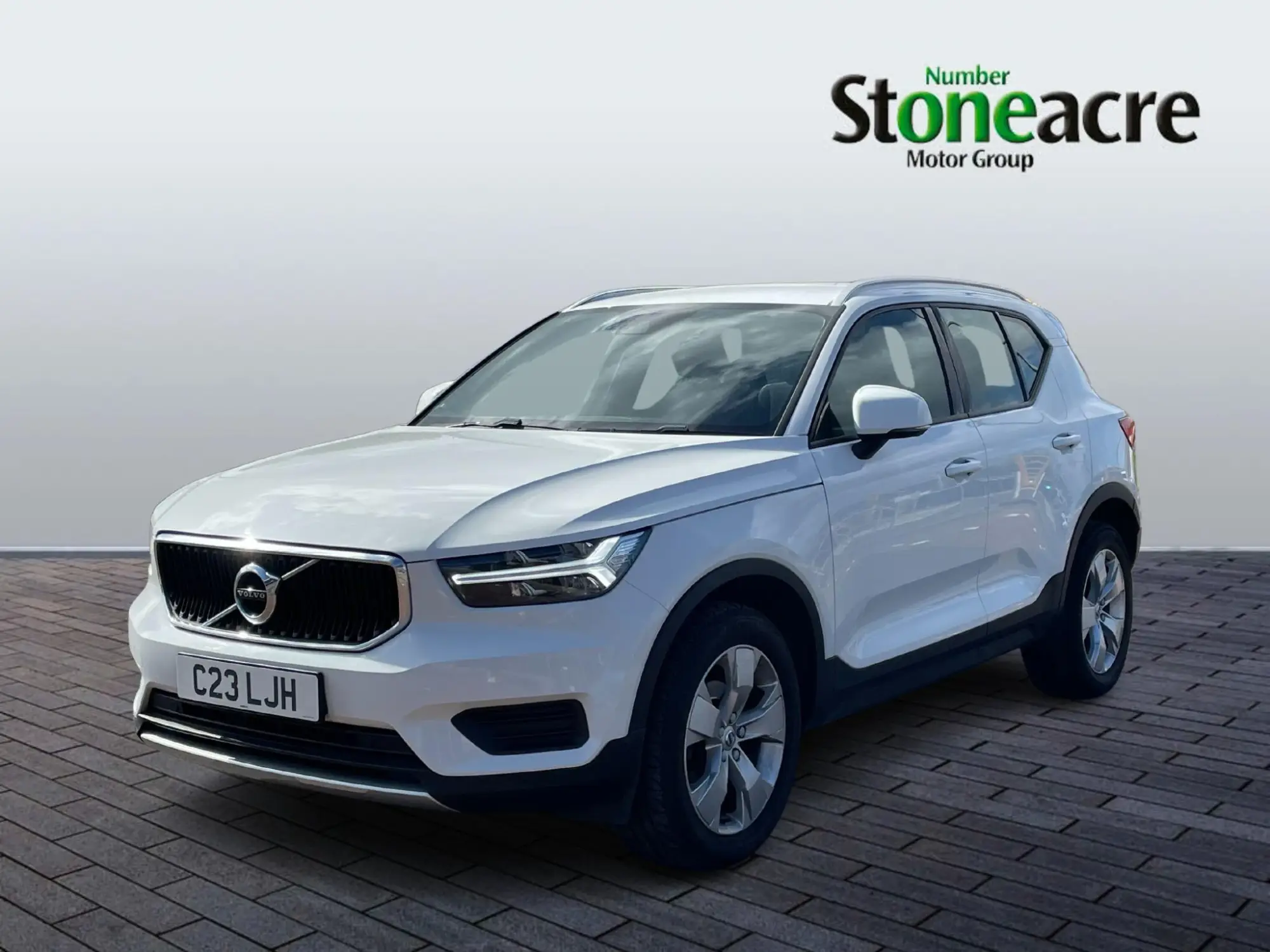 Volvo XC40 1.5 T3 [163] Momentum 5dr Geartronic YN20RYF Image 3