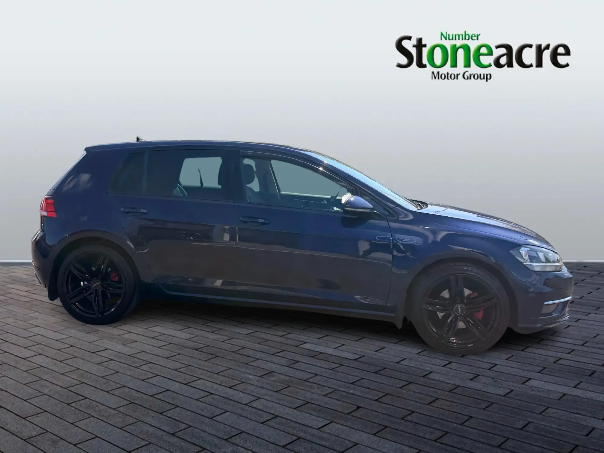 Volkswagen Golf 2.0 TDI BlueMotion Tech GT Hatchback 5dr Diesel Manual Euro 6 (s/s) (150 ps) GL17OVX Image 2