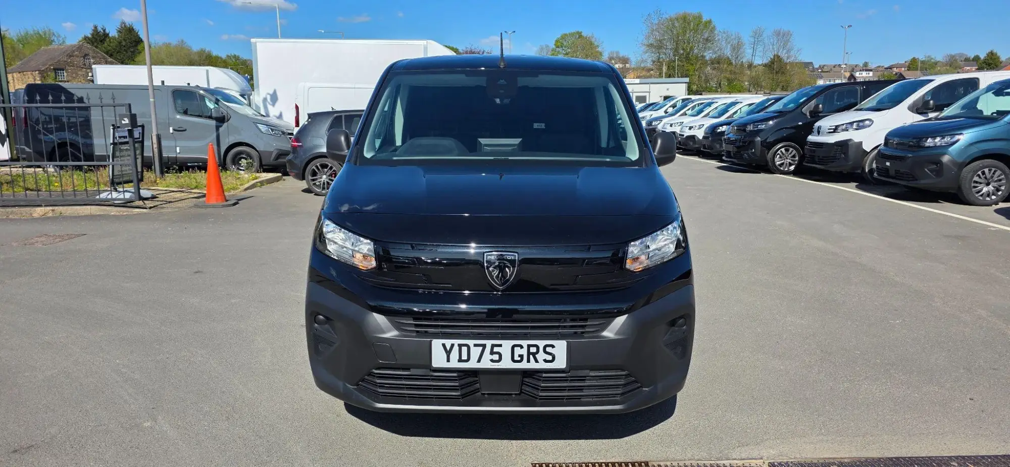 Peugeot Partner 1.5 BlueHDi 1000 Professional Standard Panel Van SWB Euro 6 (s/s) 5dr YD75GRS Image 2