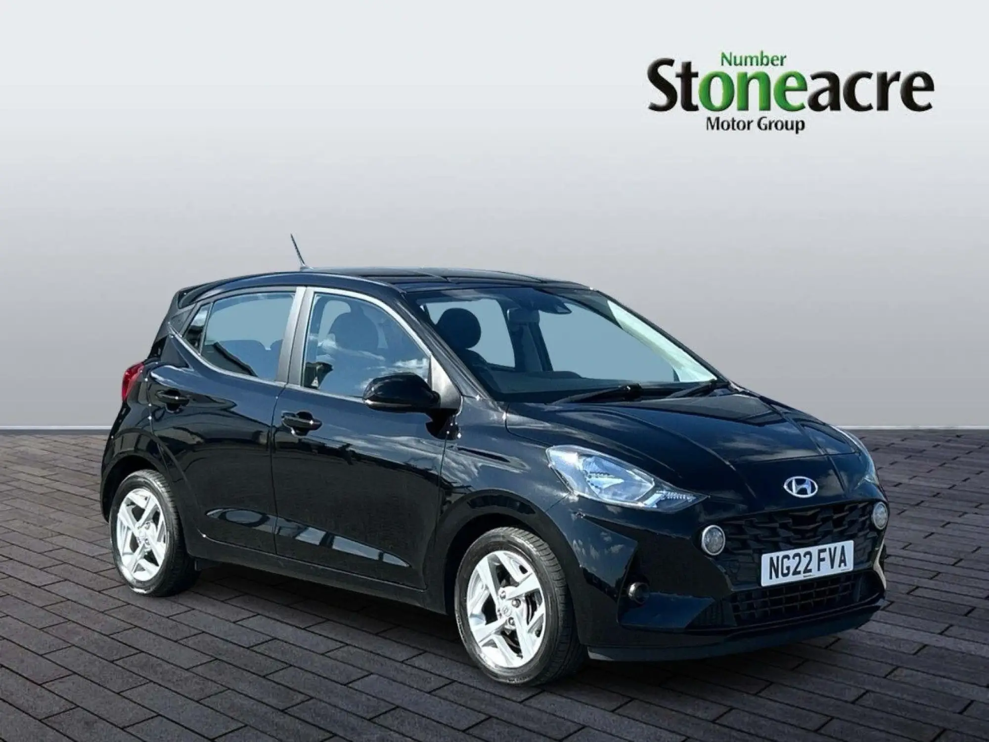 Hyundai i10 1.0 SE Connect Hatchback 5dr Petrol Manual Euro 6 (s/s) (67 ps) NG22FVA Image 1