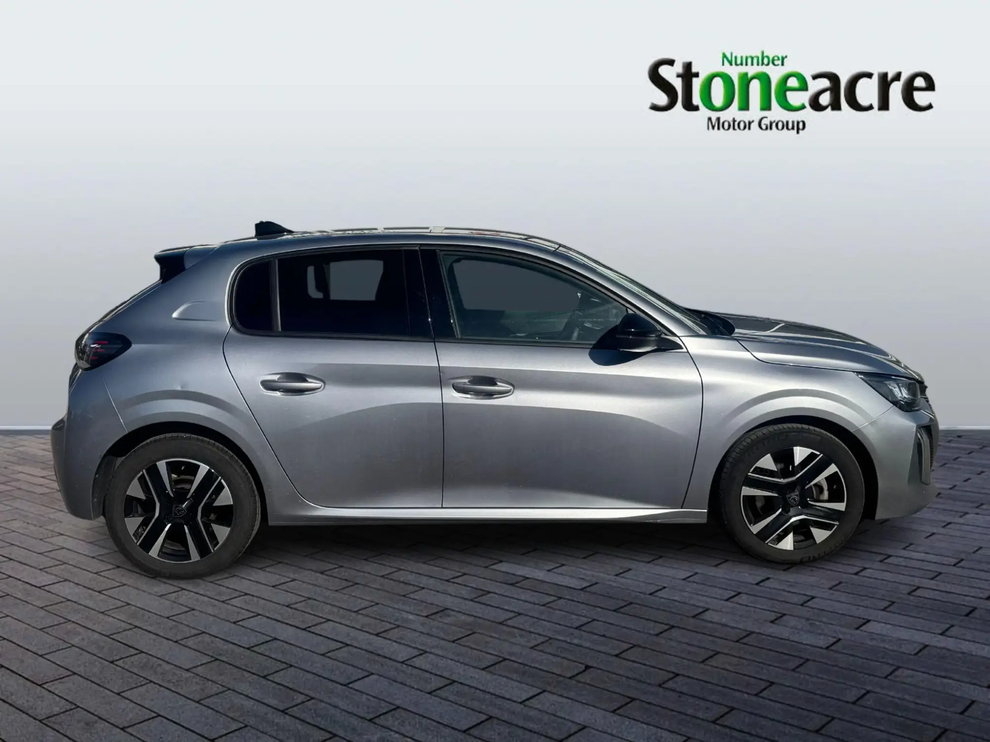 Peugeot 208 1.2 PureTech Allure Euro 6 (s/s) 5dr FH74UGO Image 2