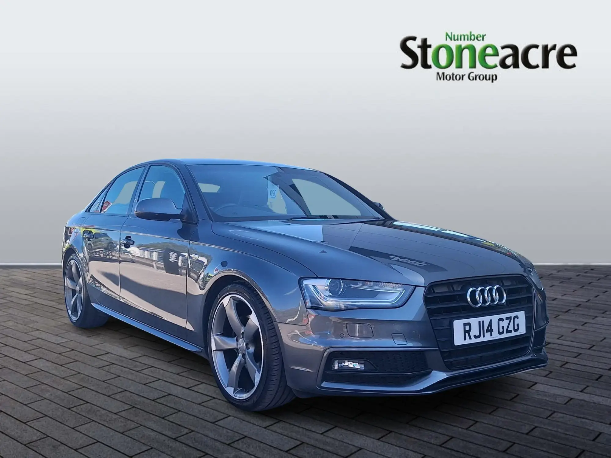 Audi A4 2.0 TDI Black Edition Euro 5 (s/s) 4dr RJ14GZG Image 1