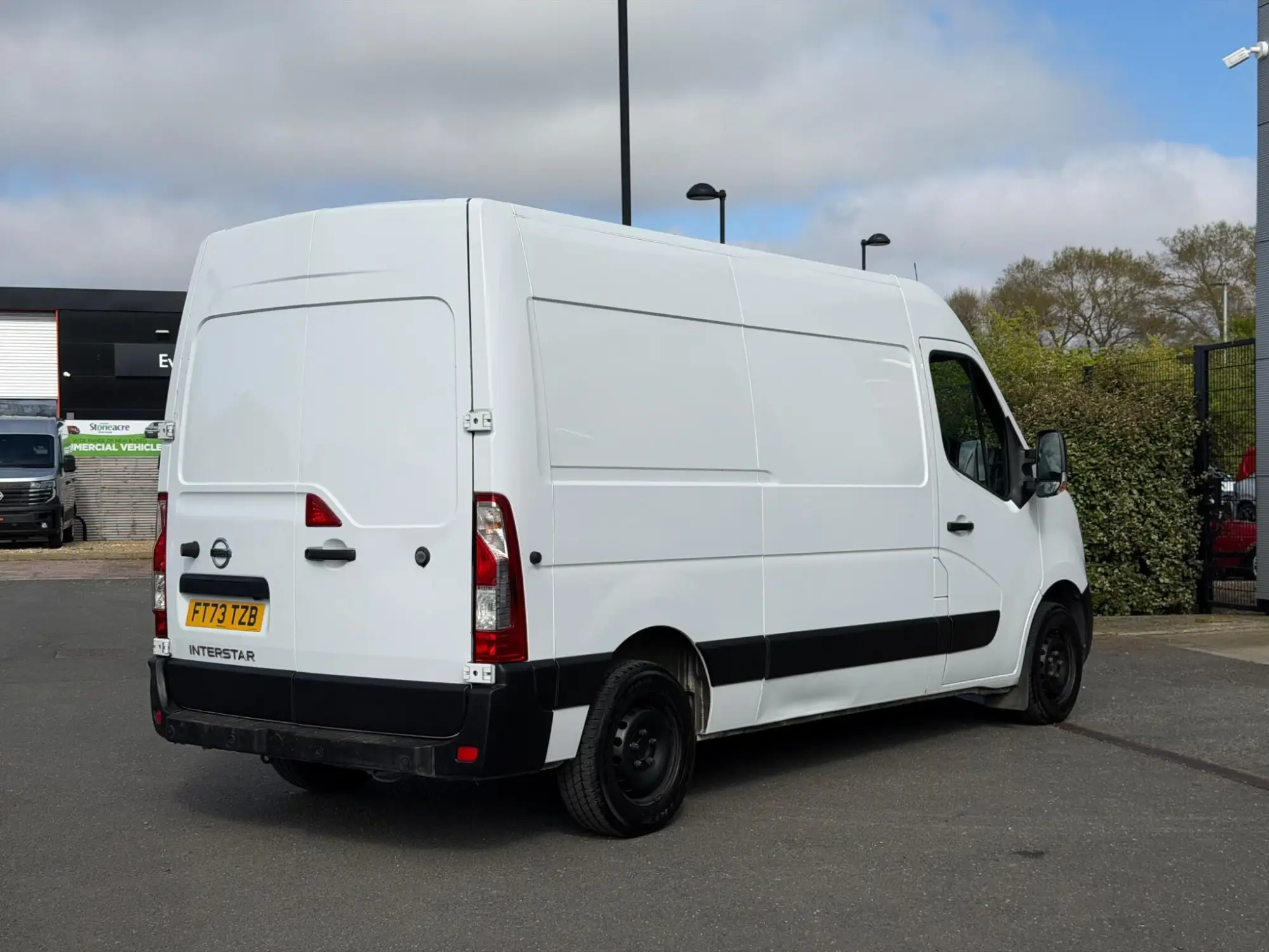 Nissan Interstar Image 3